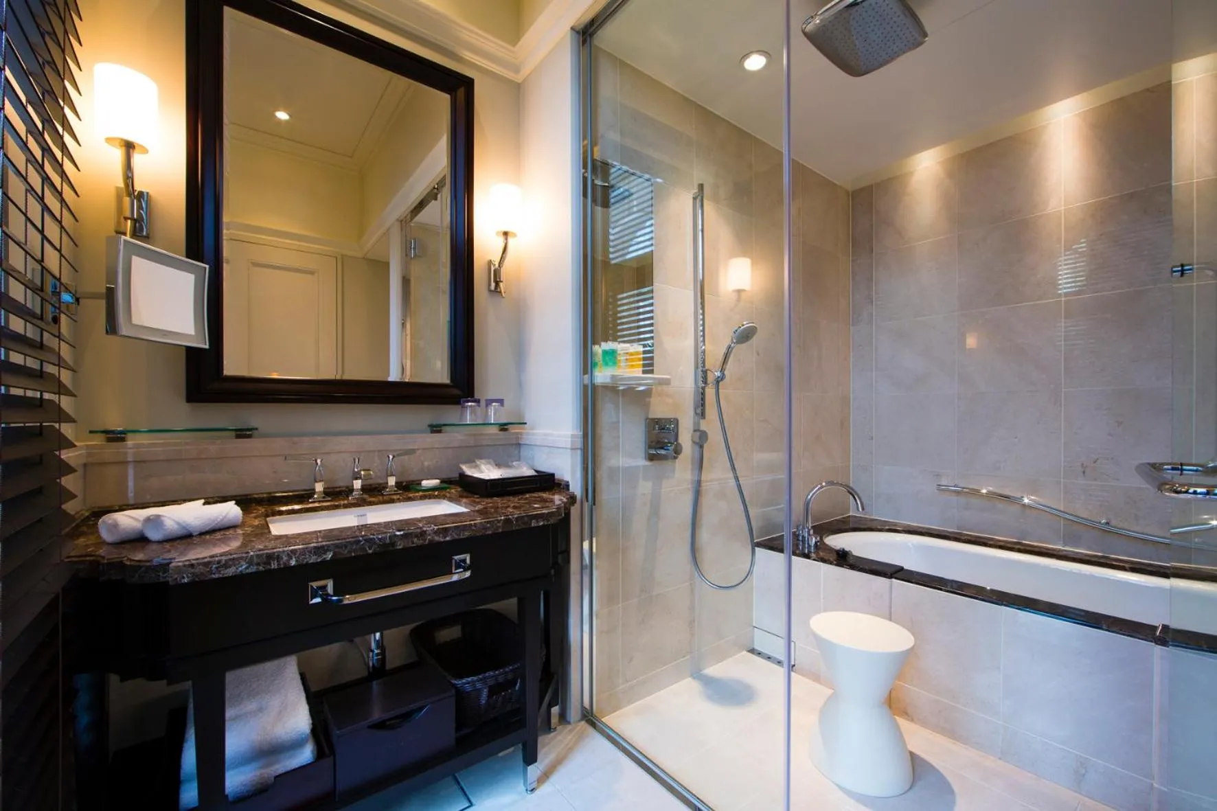 Bathroom in The Tokyo Station Hotel