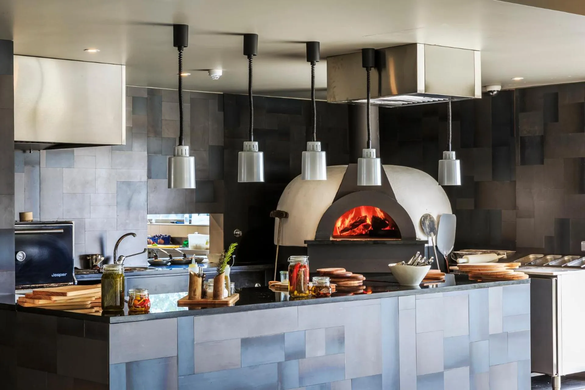 Restaurant/places to eat in Villa C Boutique Hotel