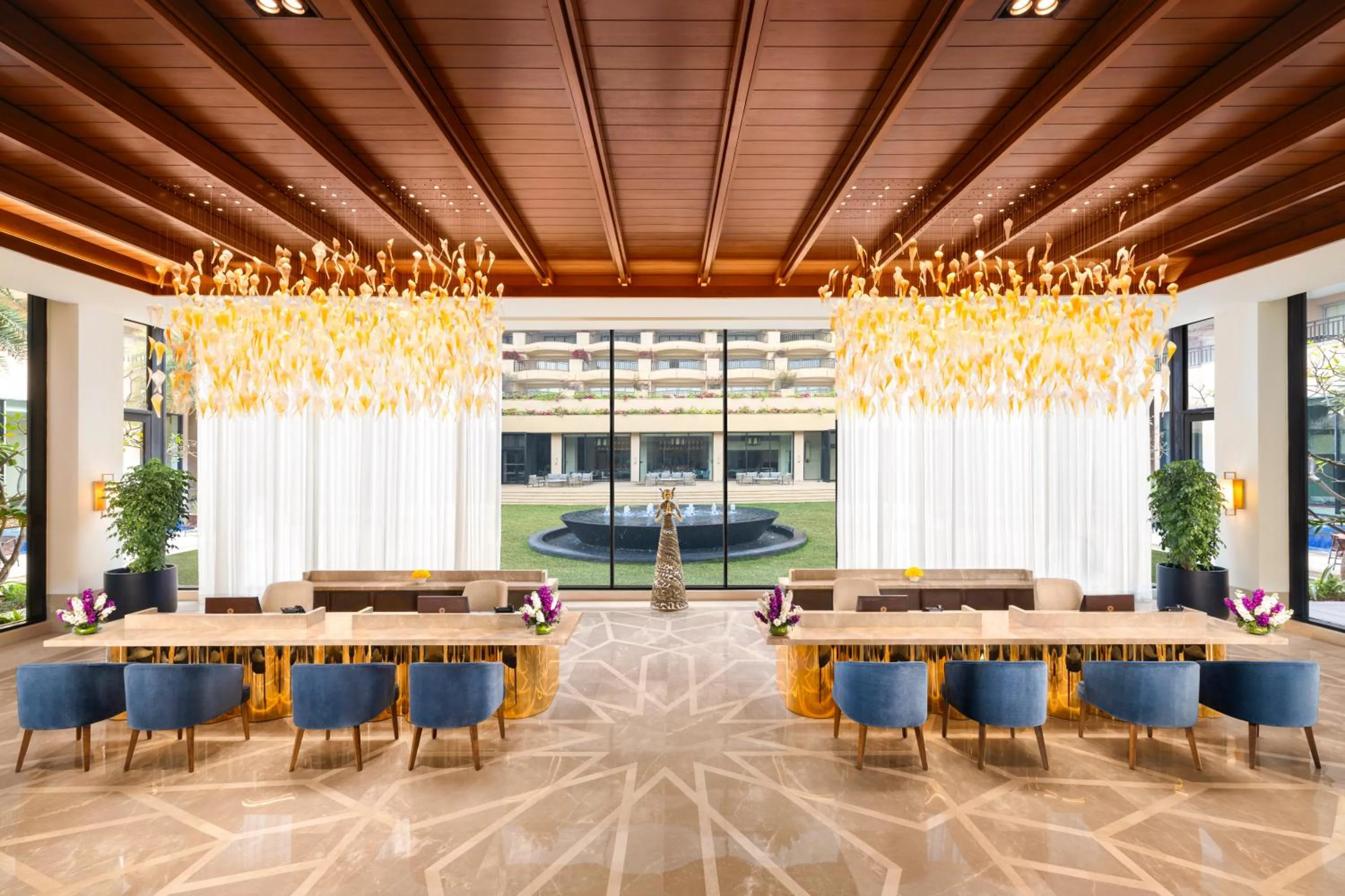 Lobby or reception in Taj Surajkund Resort & Spa, Delhi NCR