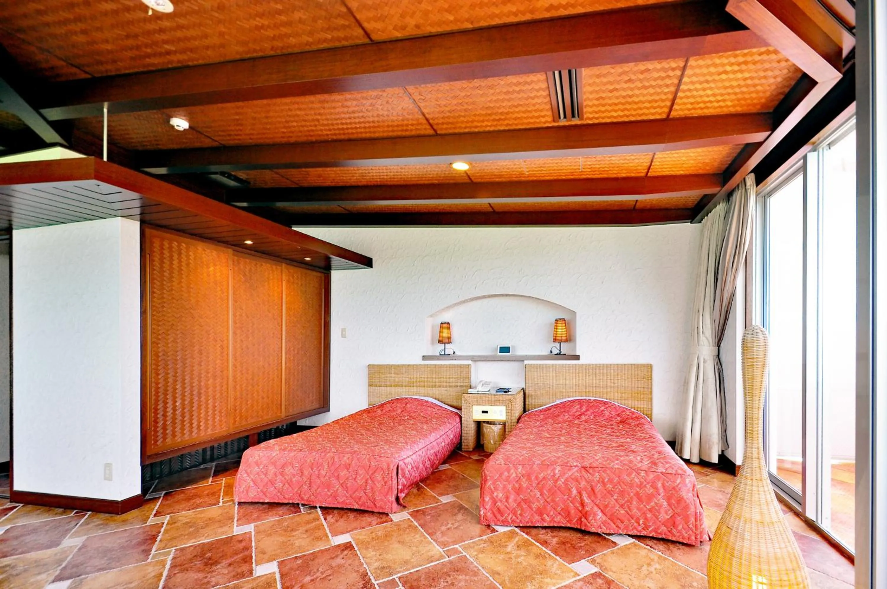 Photo of the whole room in Marine Lodge Marea