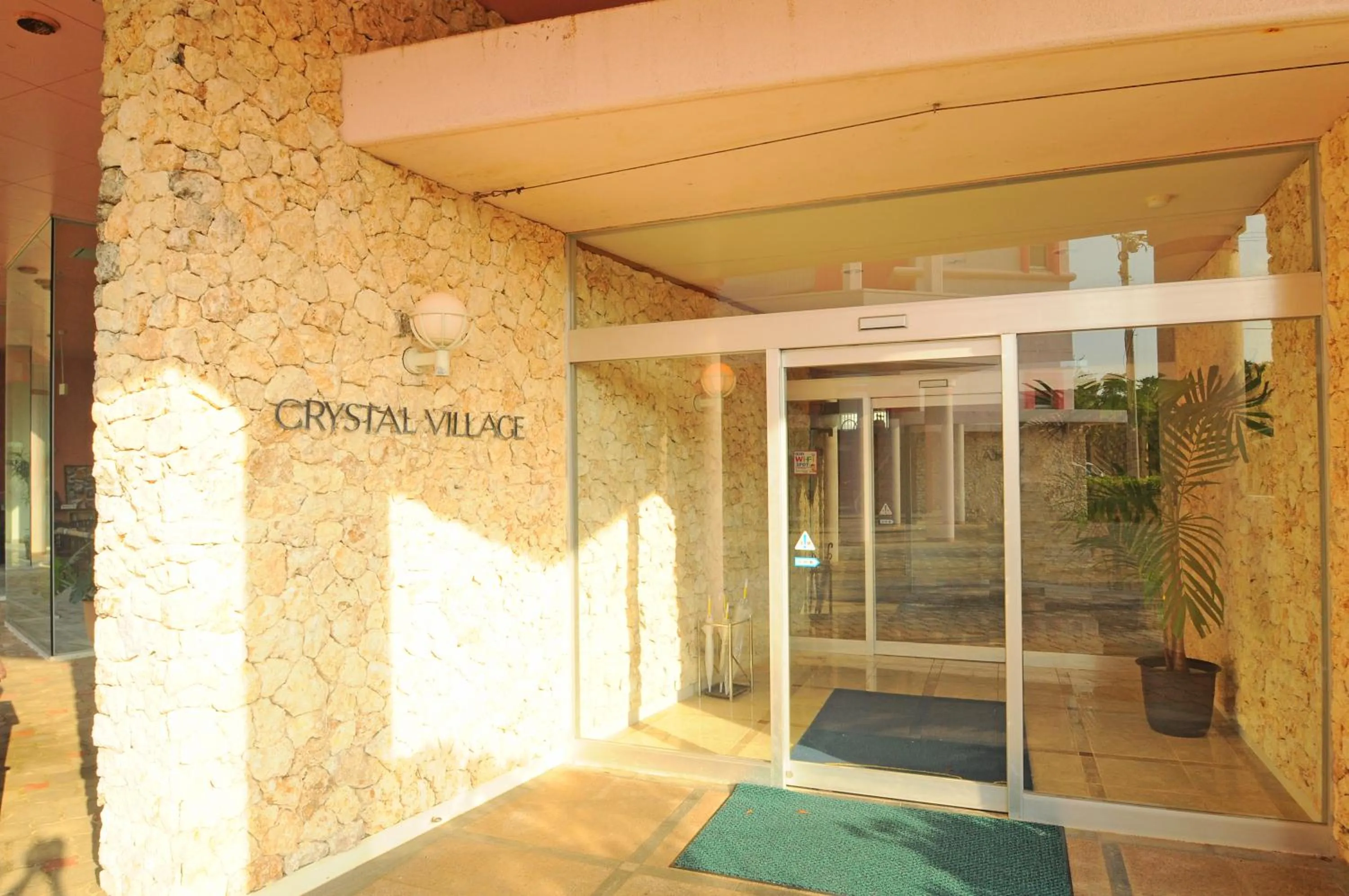 Facade/entrance in Marine Lodge Marea