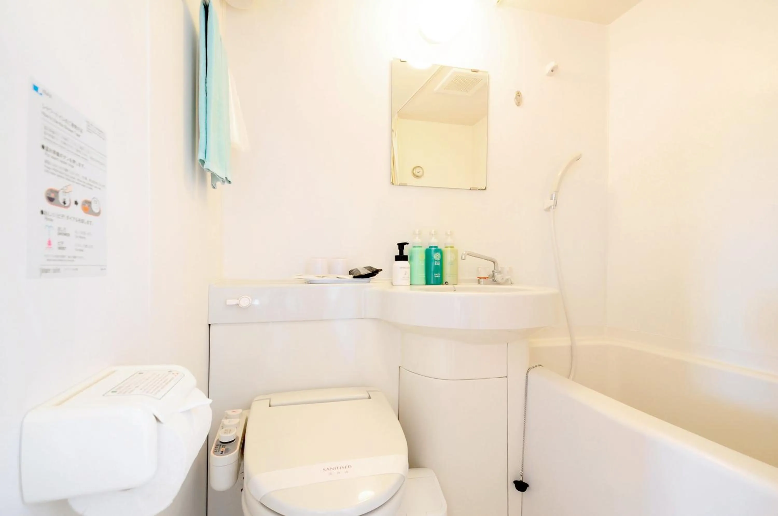 Photo of the whole room in Marine Lodge Marea