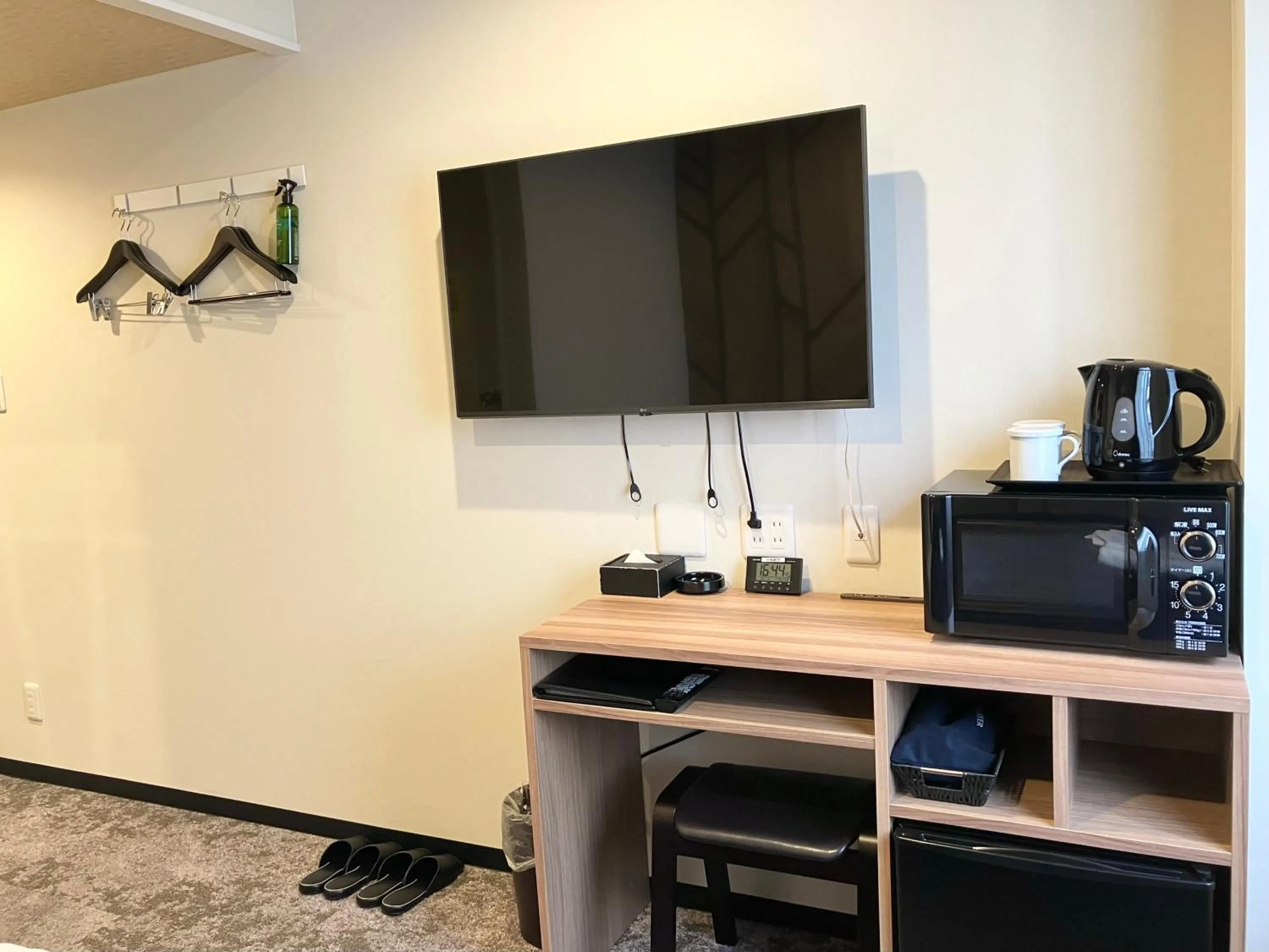 Photo of the whole room in HOTEL LiVEMAX BUDGET Chofu-Ekimae