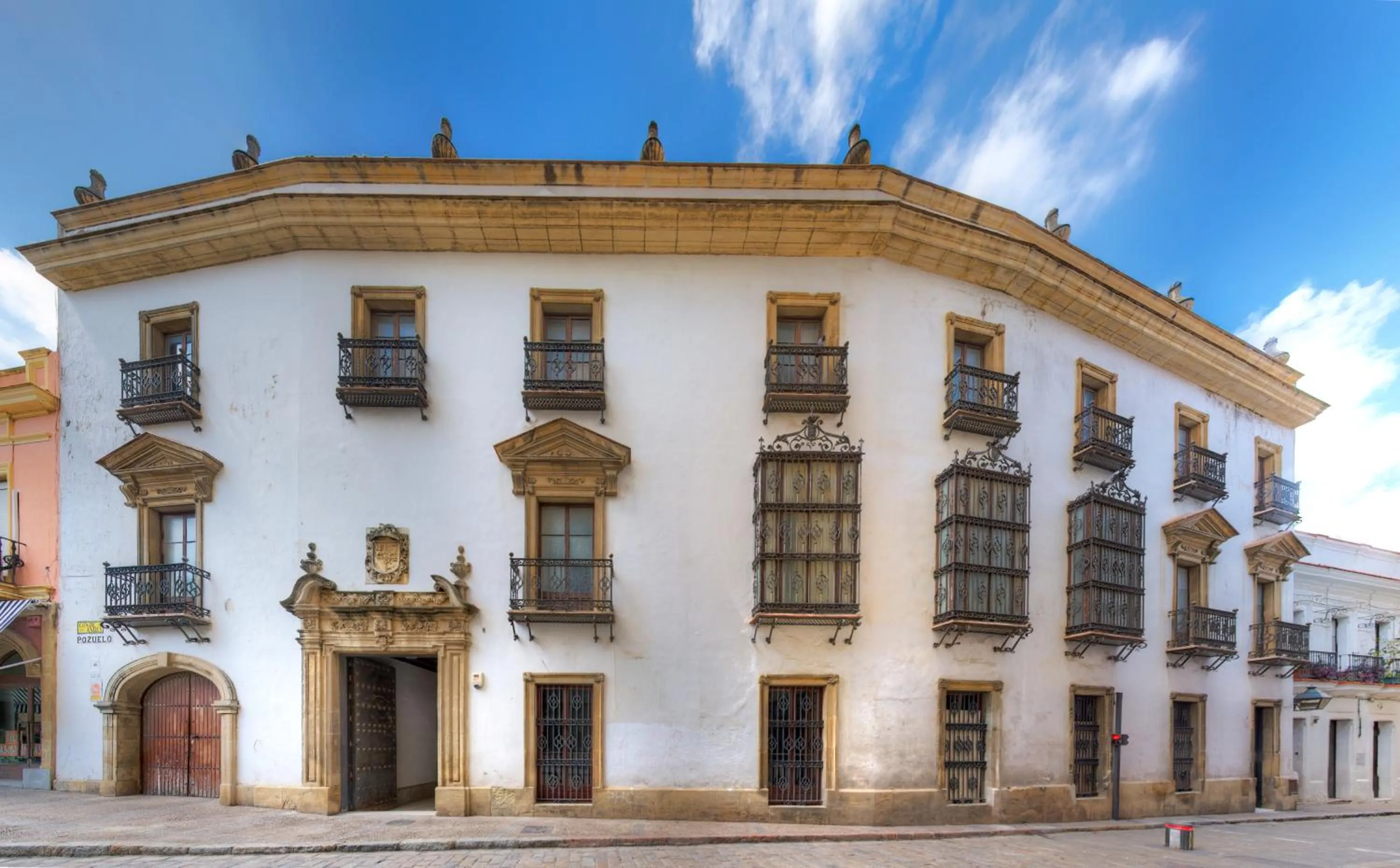 Property building in Palacio del Virrey Laserna