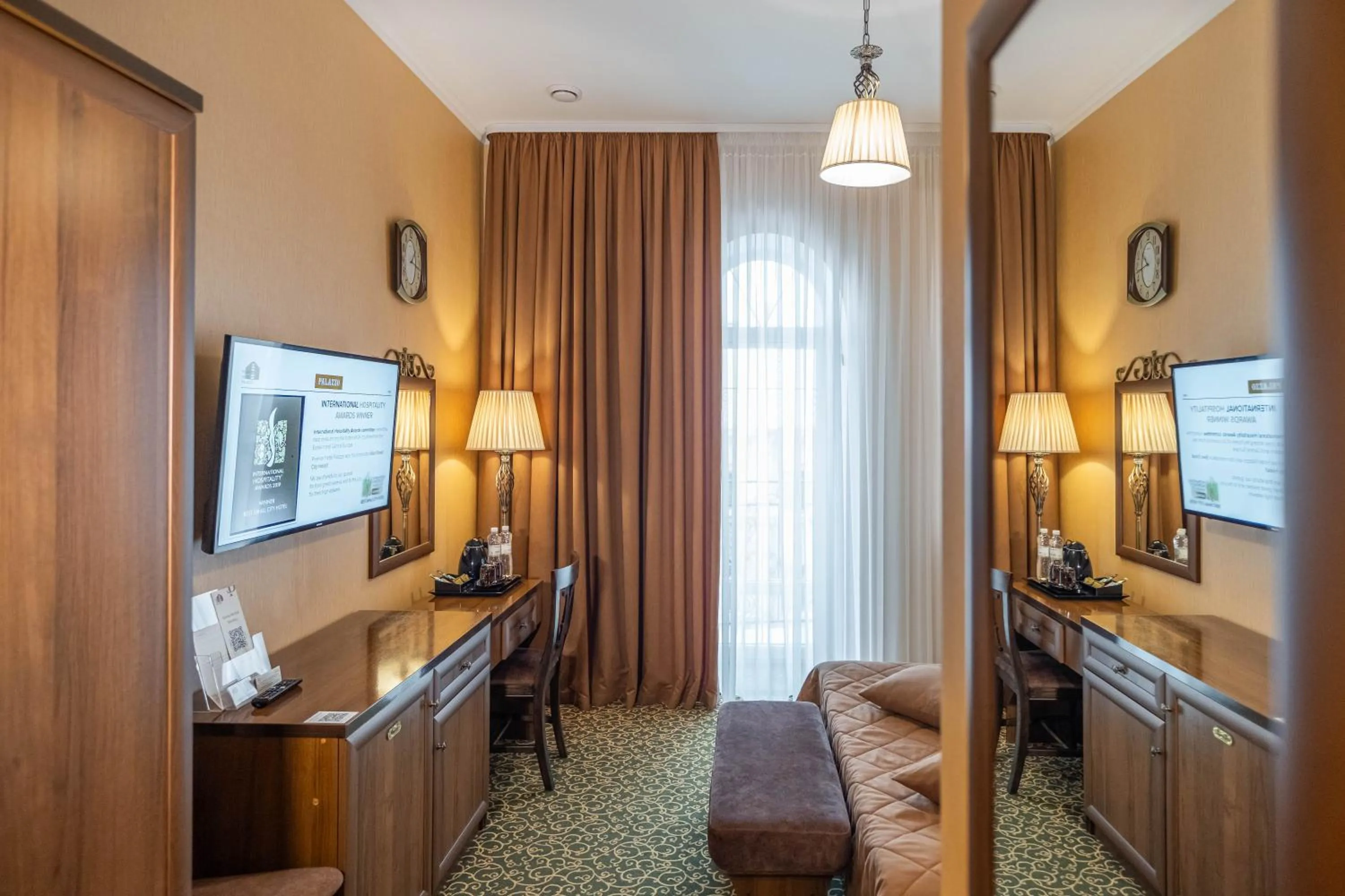 TV and multimedia in Premier Hotel Palazzo