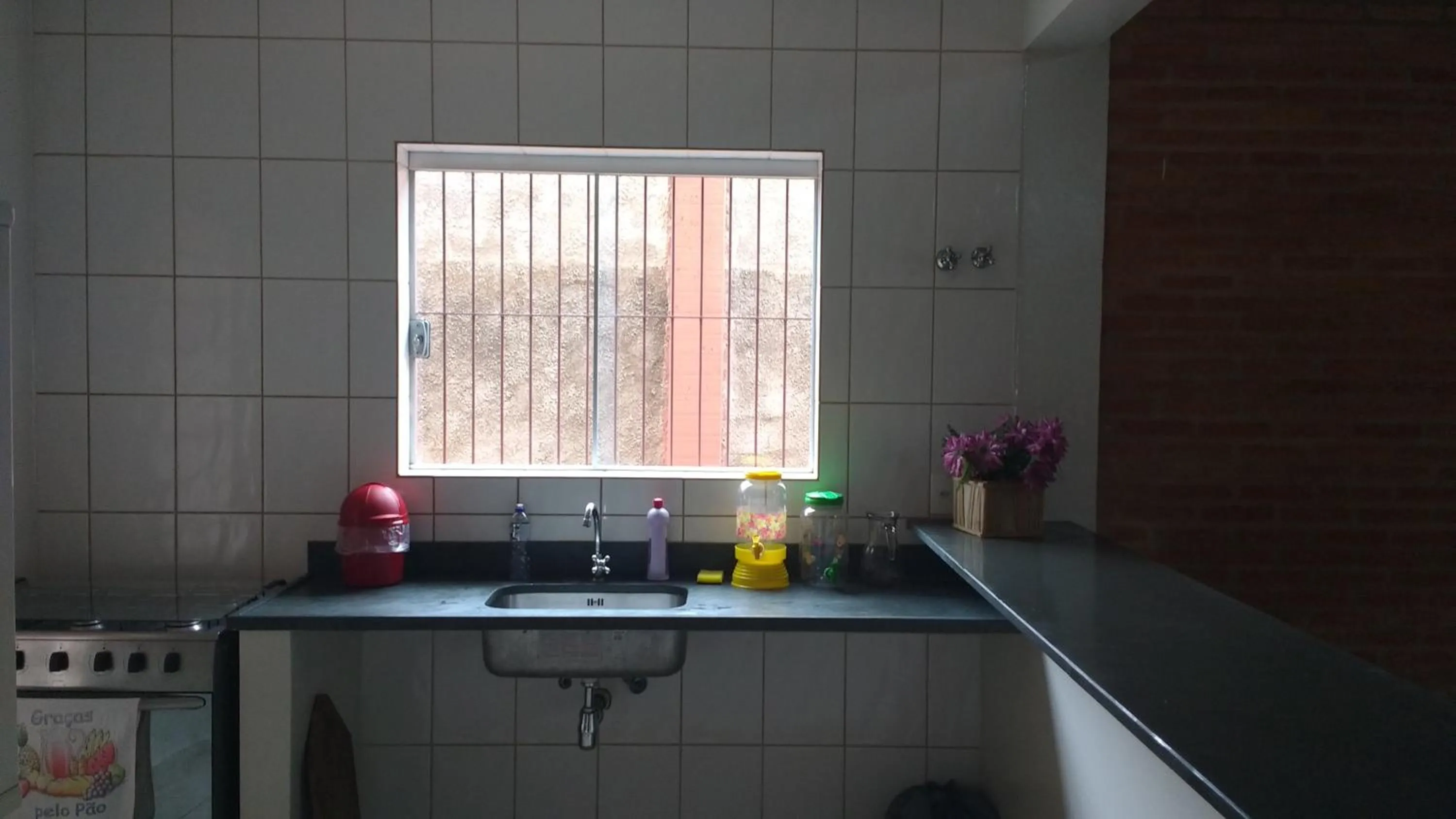 Communal kitchen in Aconchego do Guara , próximo ao centro médico, Boldrini, Unicamp, Laboratório CNPEN, Universidades e Hospital Sobrapar