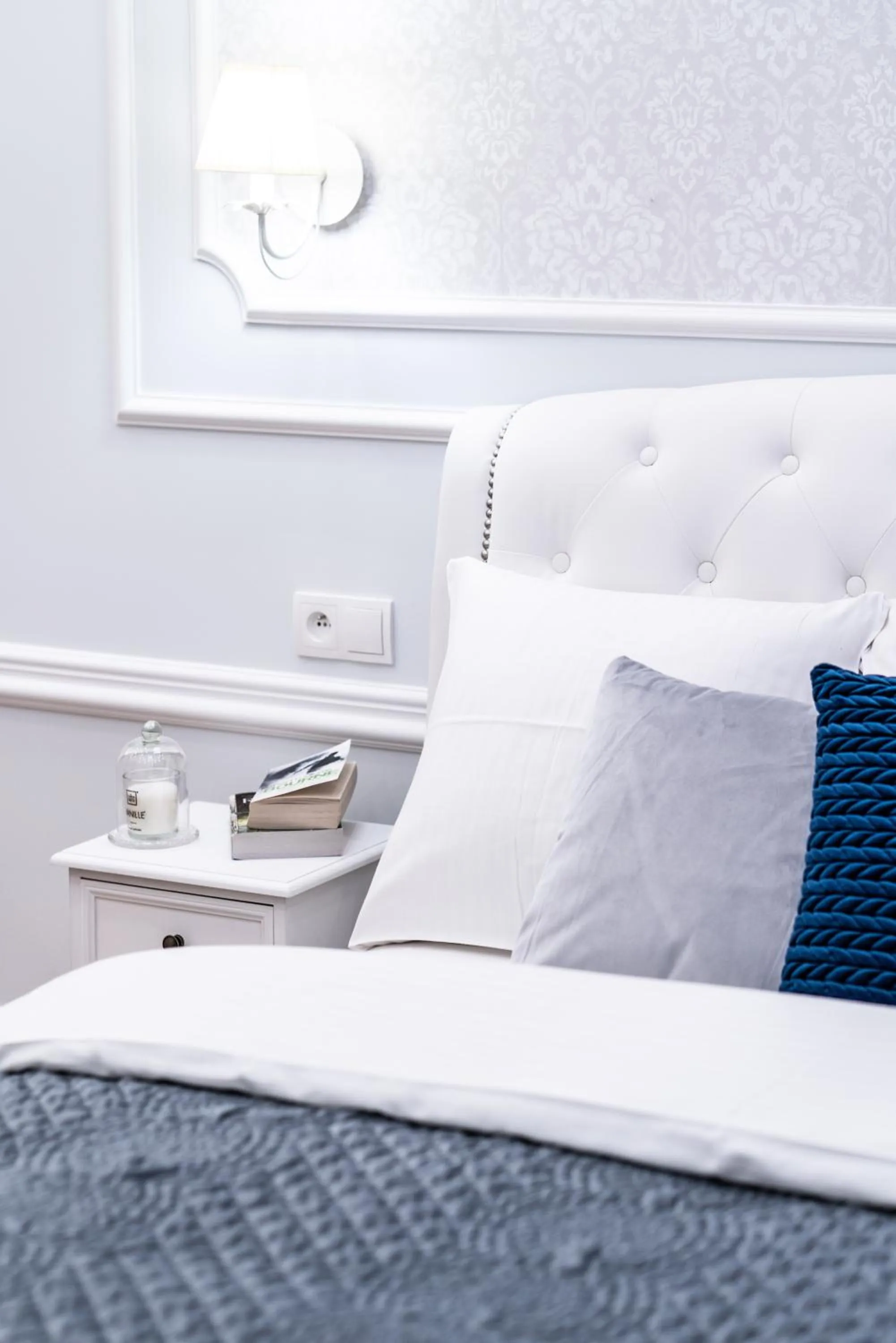 Bed in Main Square Apartments