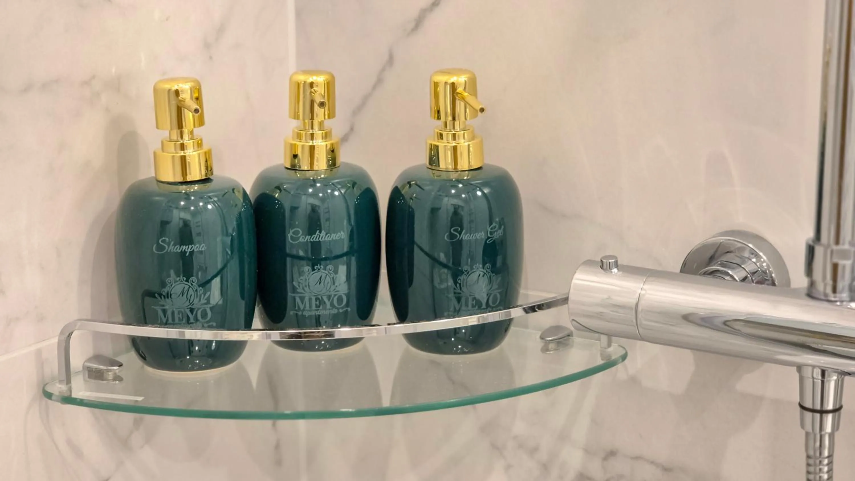 Bathroom in Main Square Apartments