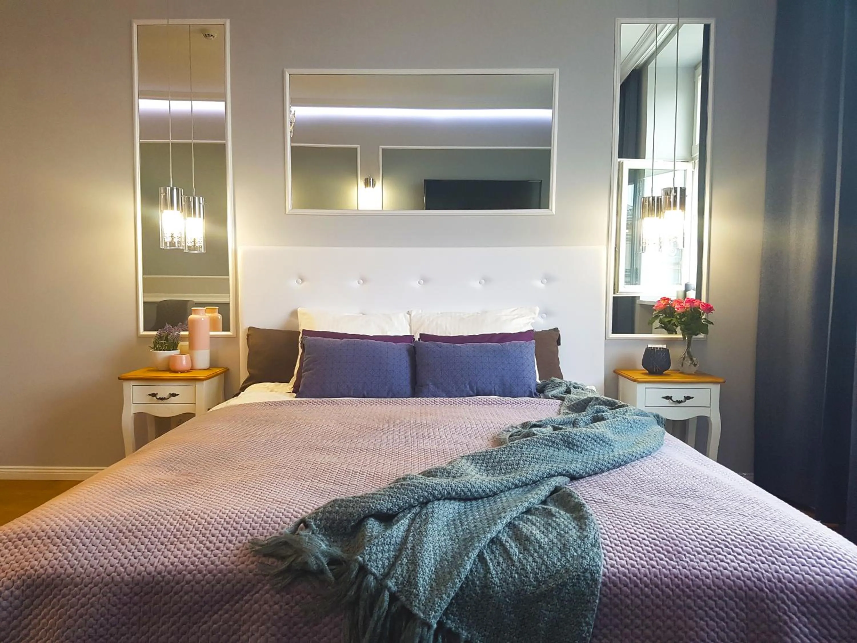 Bed in Main Square Apartments