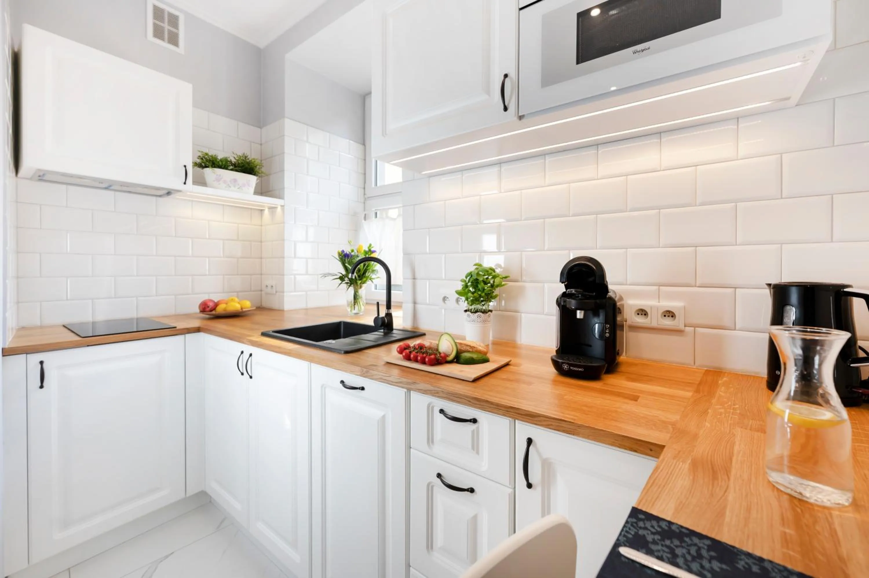 Dining area in Main Square Apartments