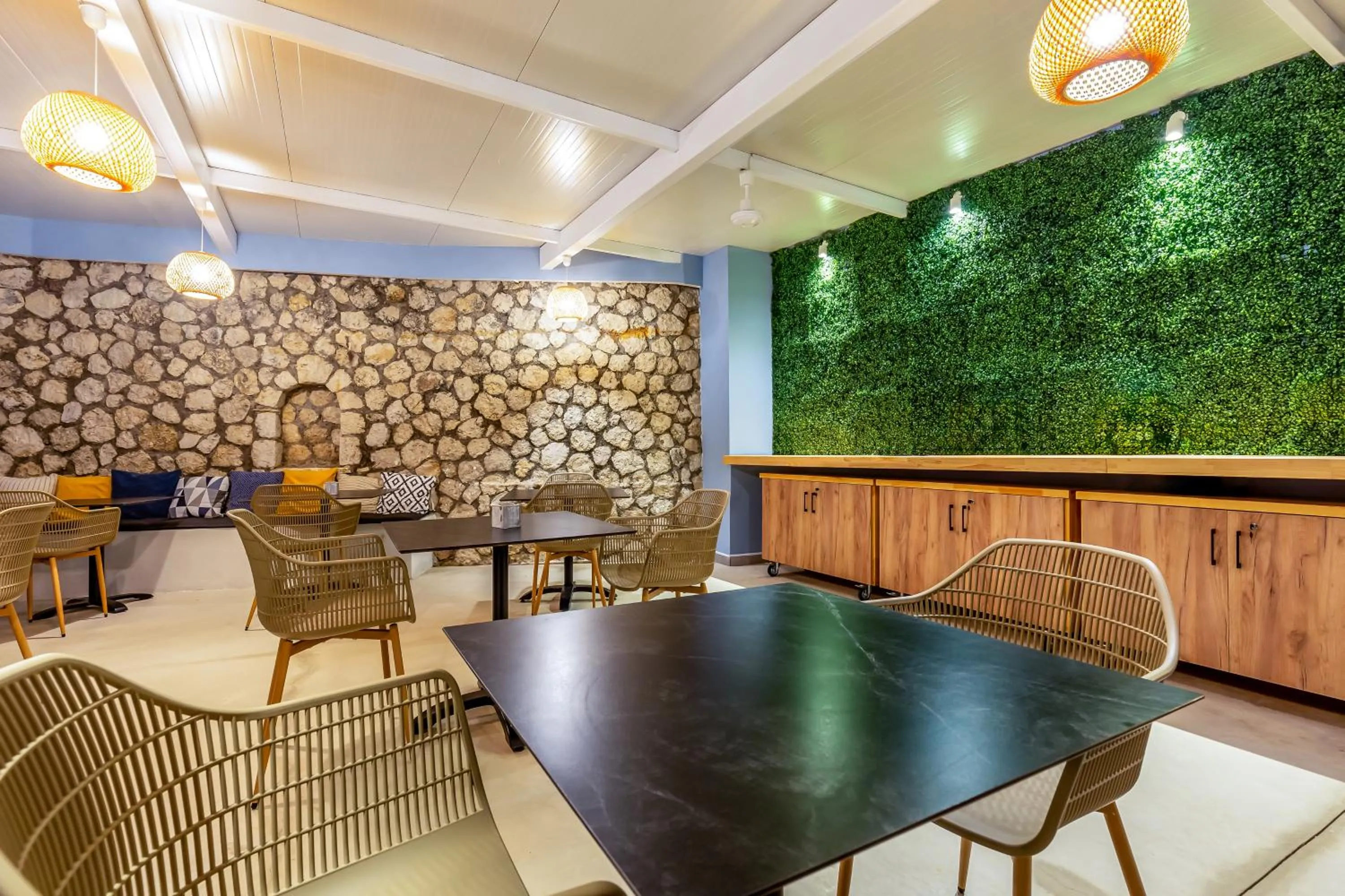 Restaurant/places to eat in Anasa Corfu