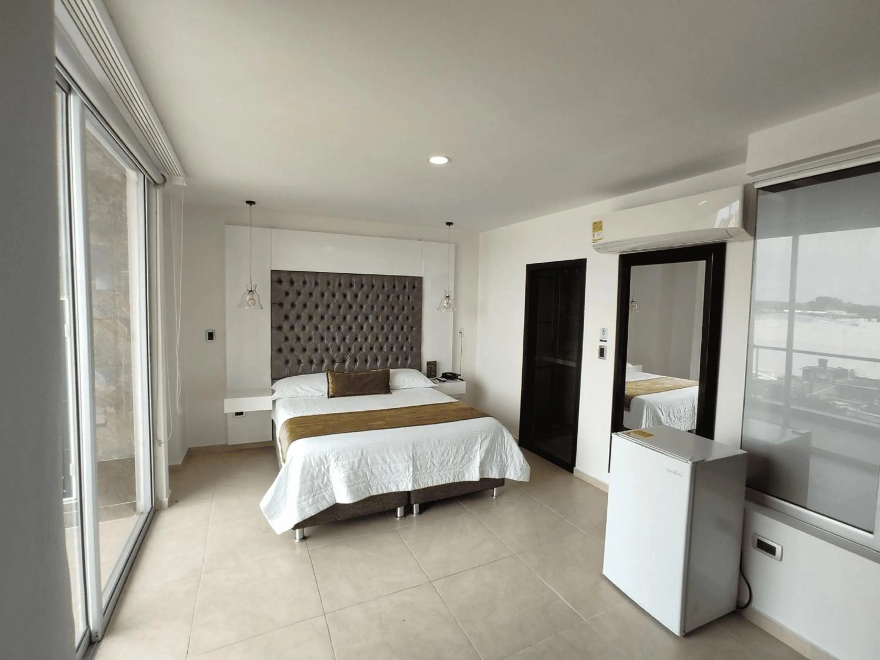 Photo of the whole room, Bed in Hotel Andinos Plaza Florencia