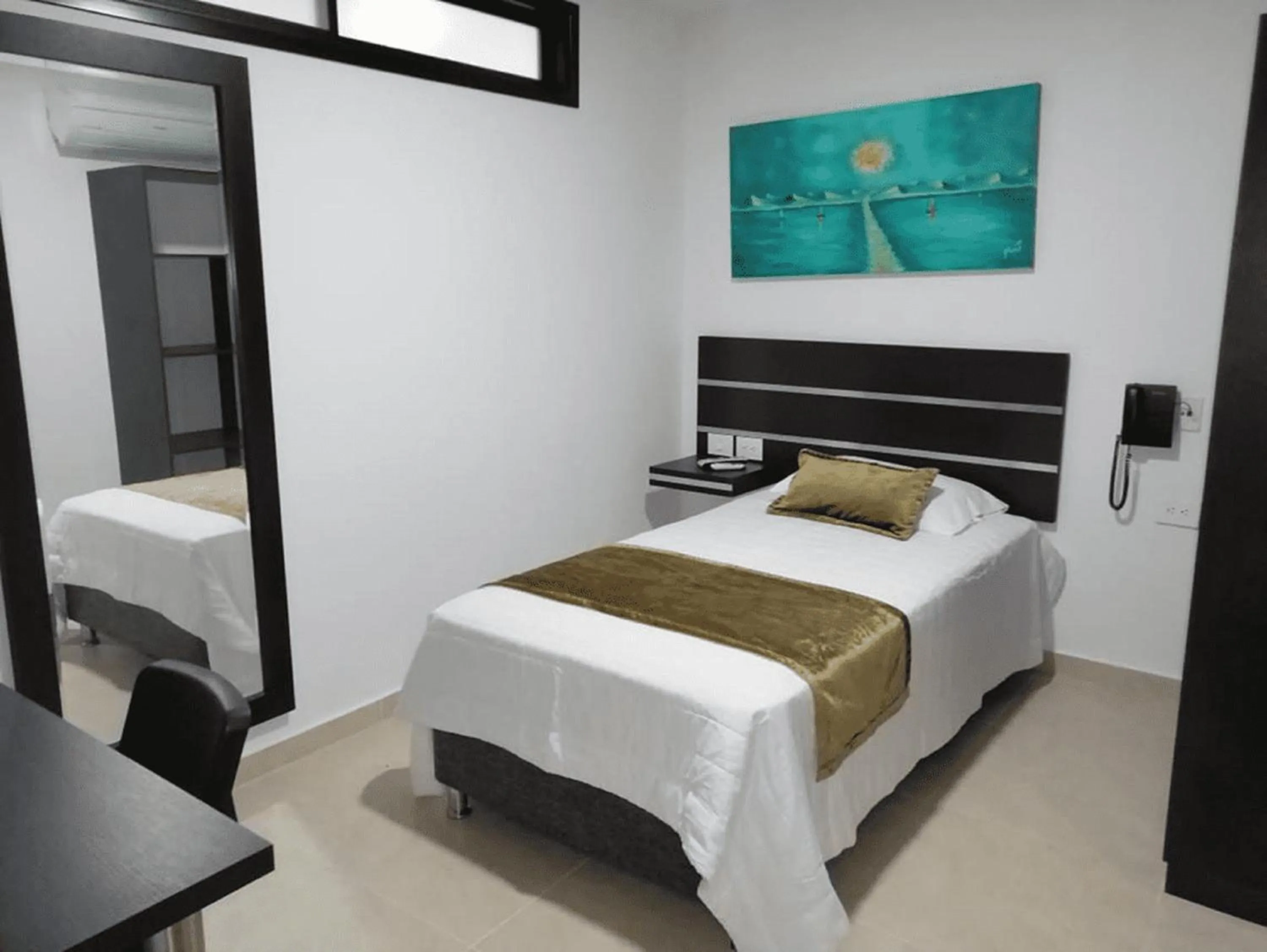 Bedroom, Bed in Hotel Andinos Plaza Florencia