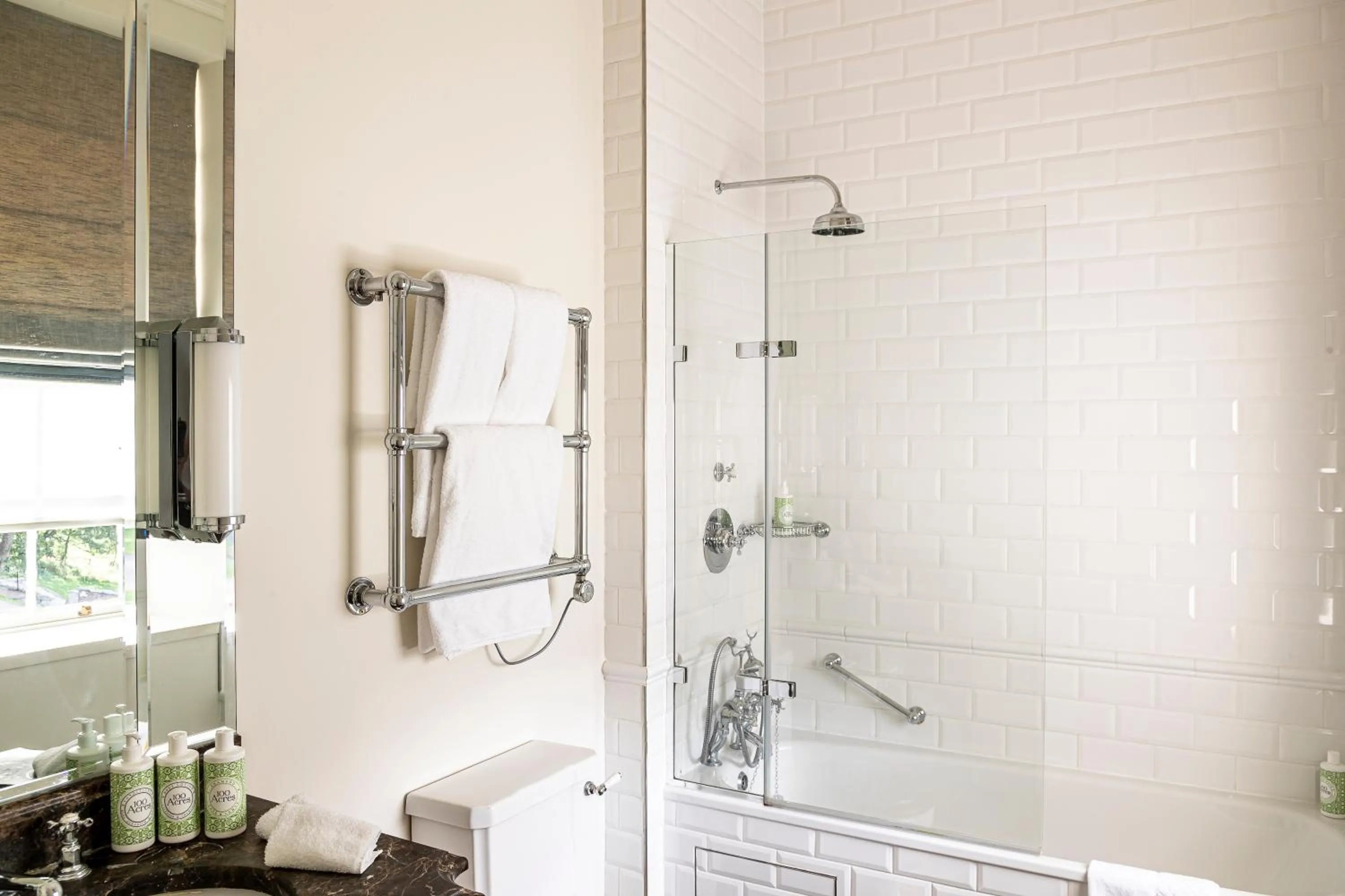 Bathroom in The Talbot, Malton, North Yorkshire - The Coaching Inn Group