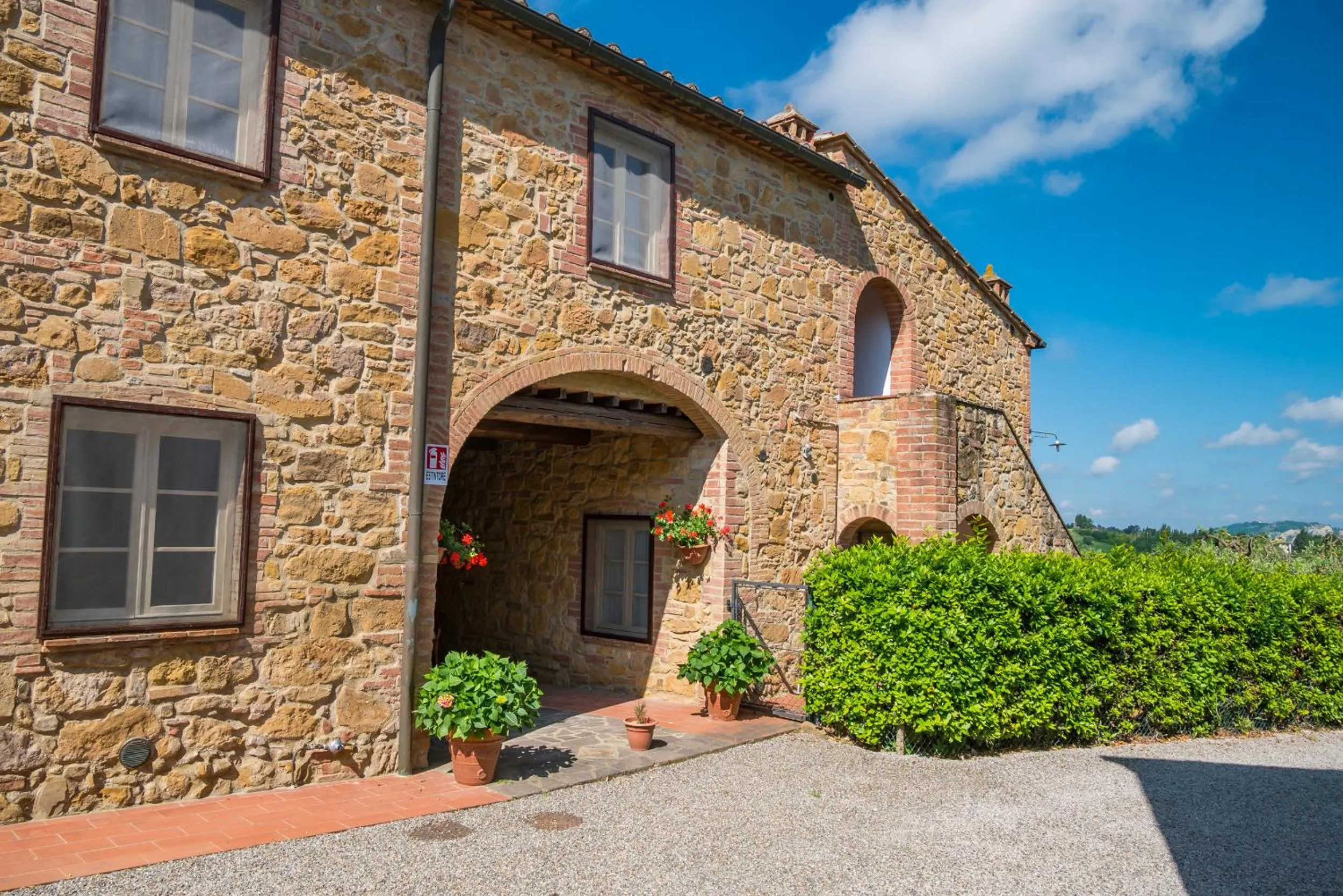 Property building in Borgo Di Collelungo