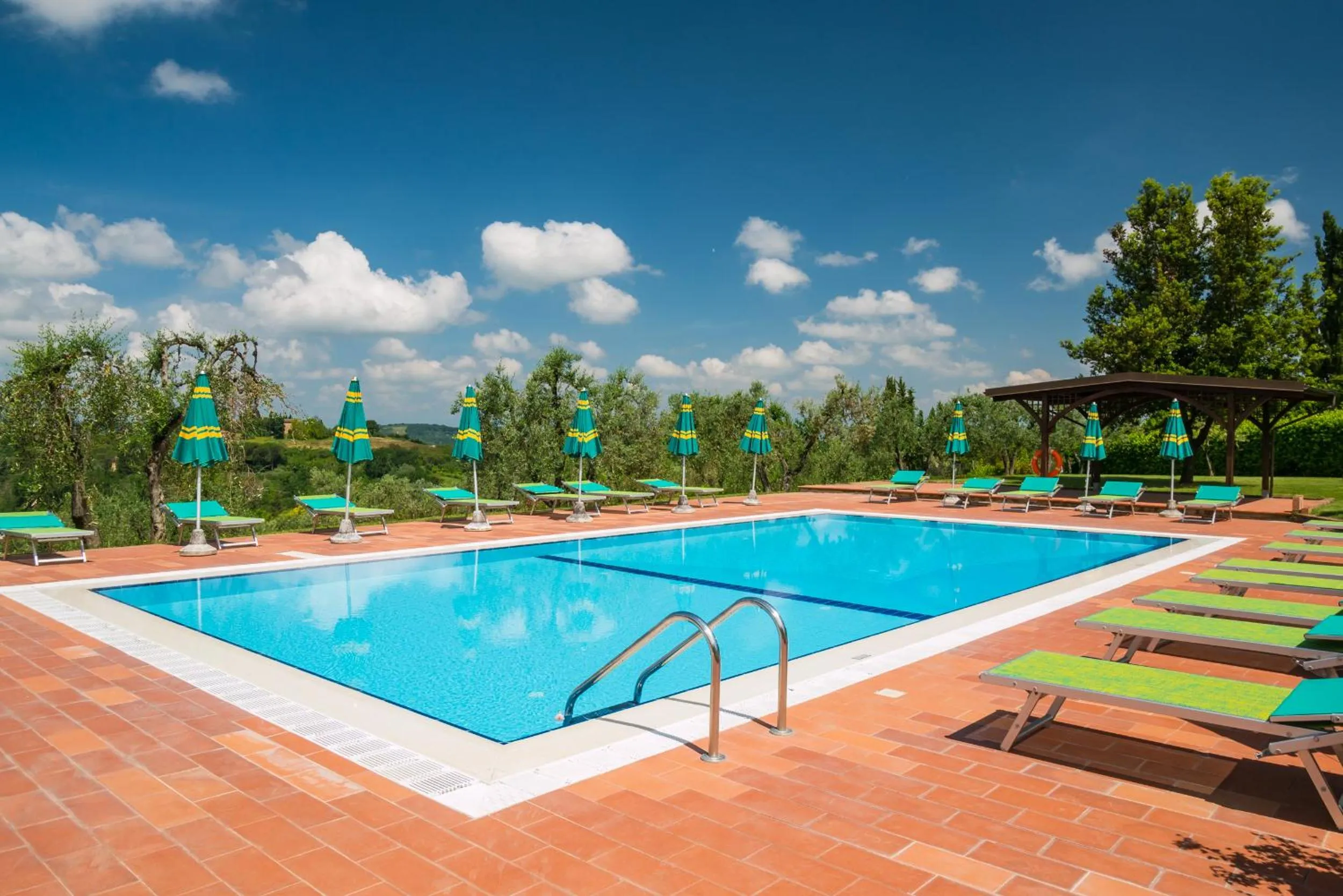 Swimming pool in Borgo Di Collelungo