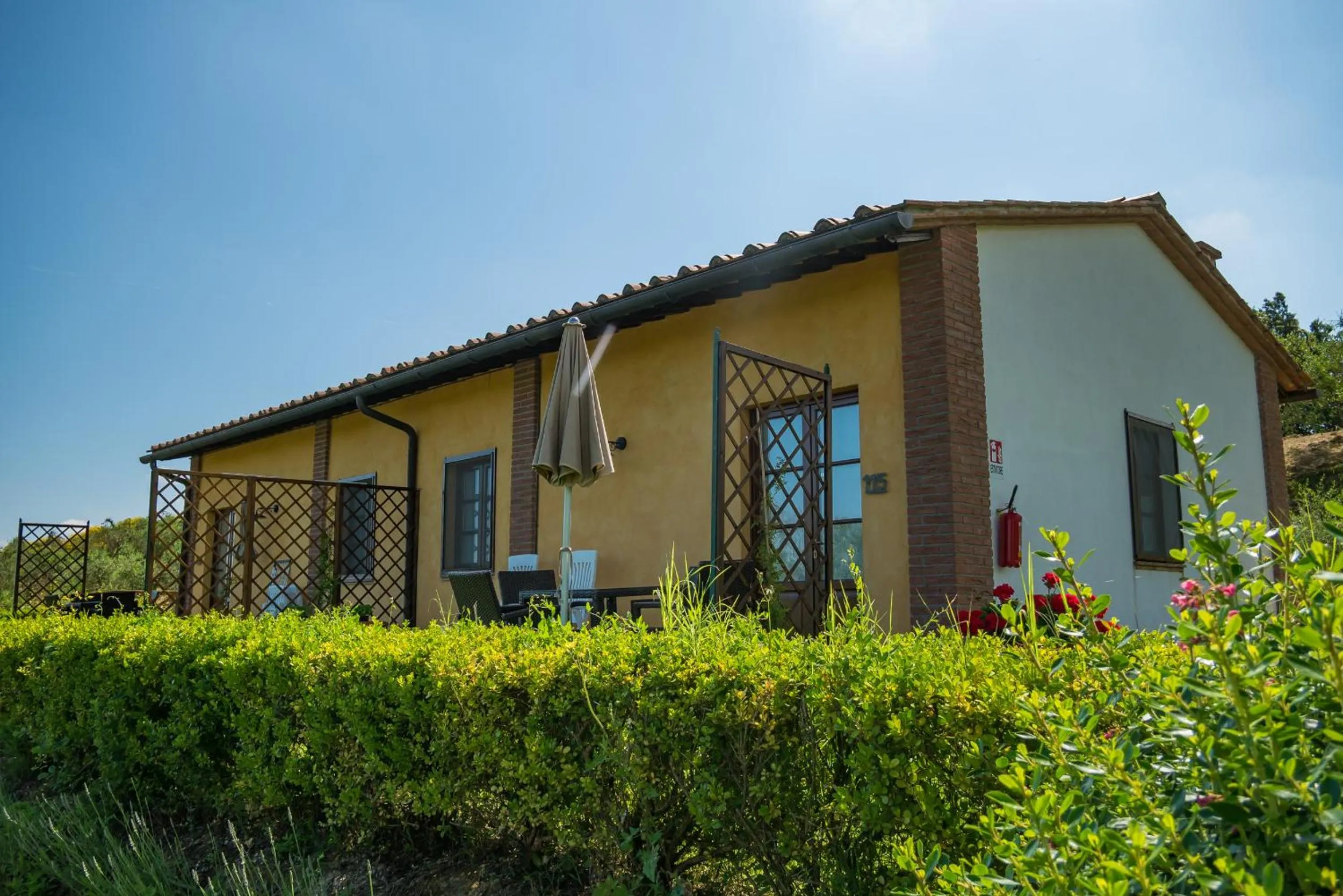 Property building in Borgo Di Collelungo