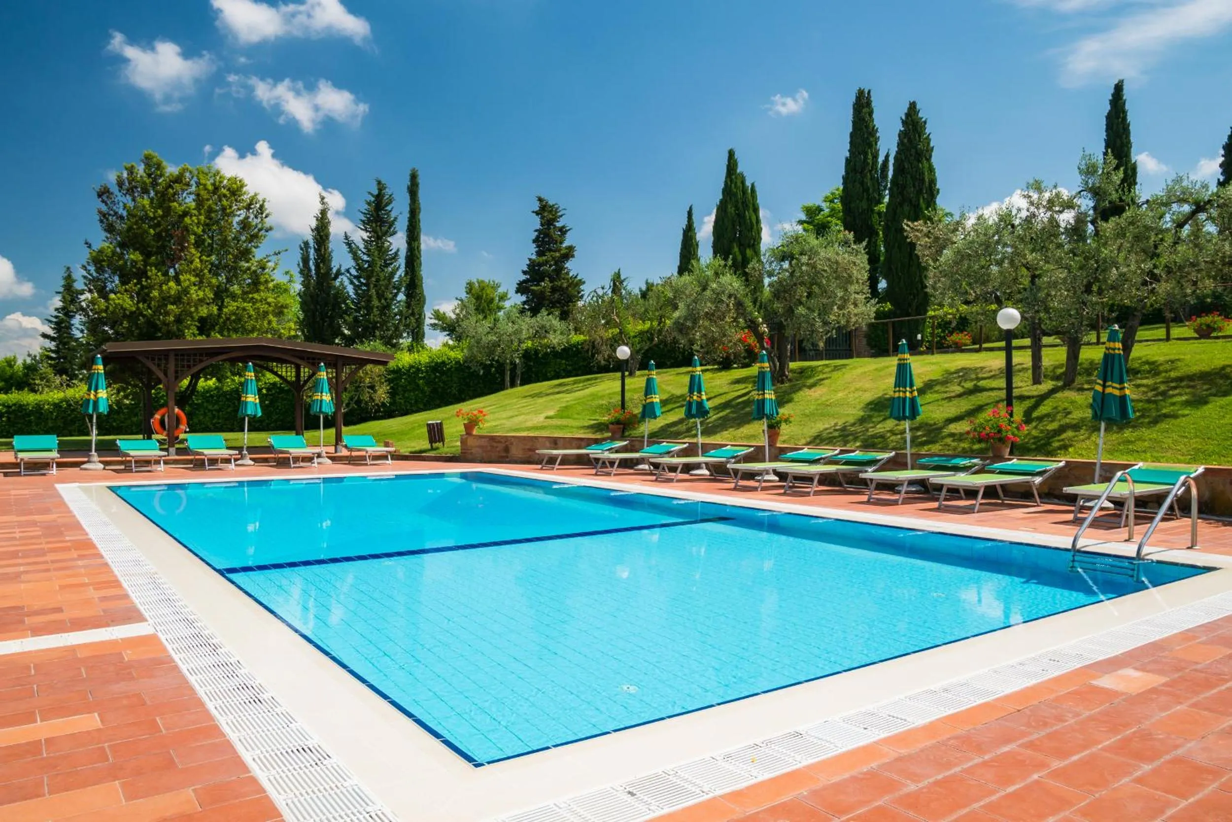 Swimming pool in Borgo Di Collelungo