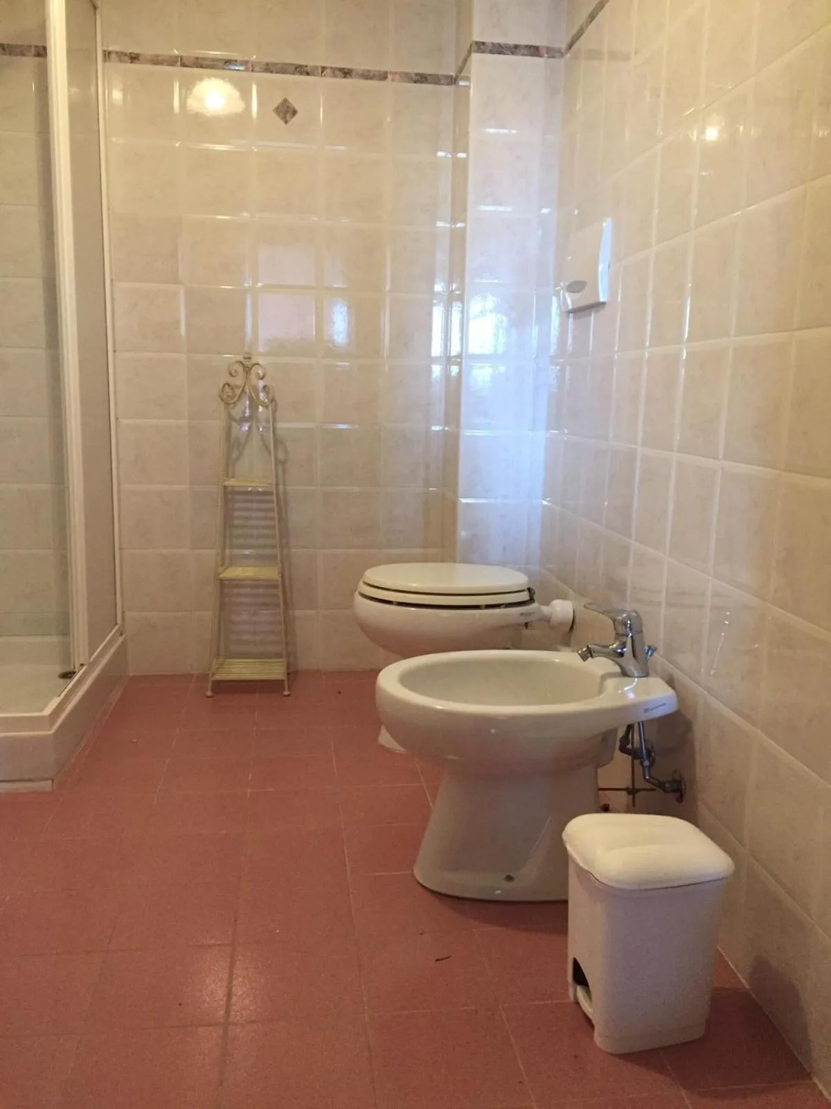 Bathroom in Borgo Di Collelungo