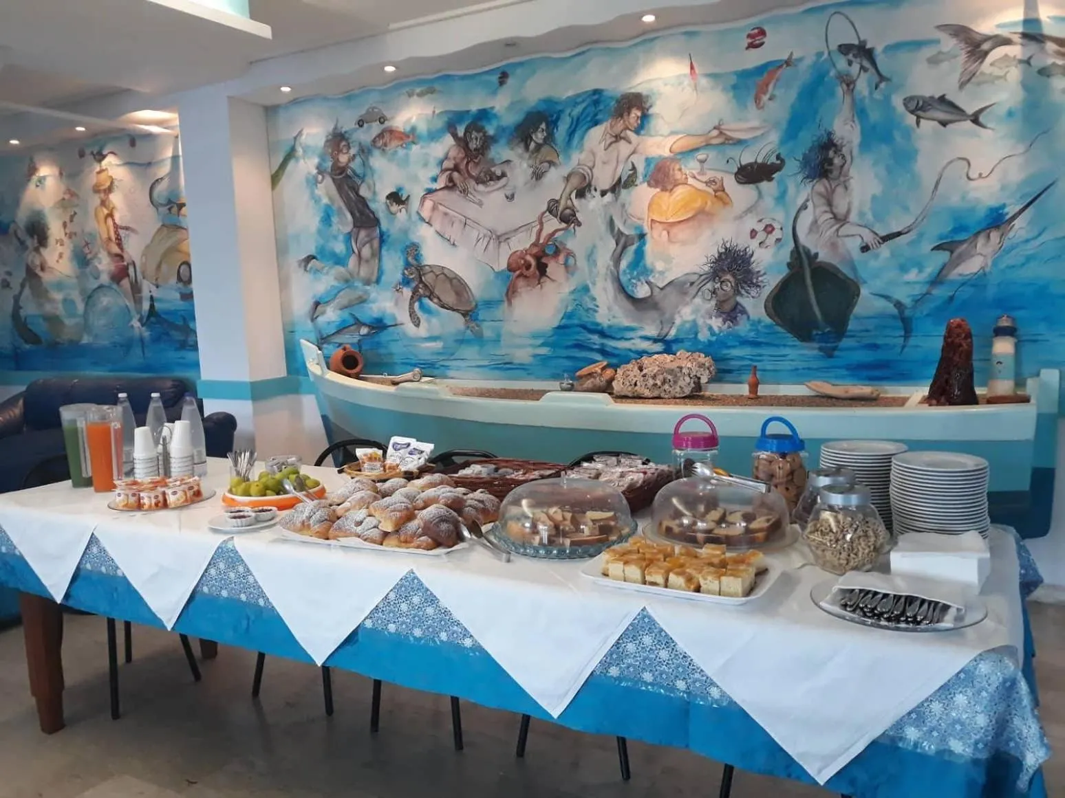 Breakfast in Hotel La Carruba