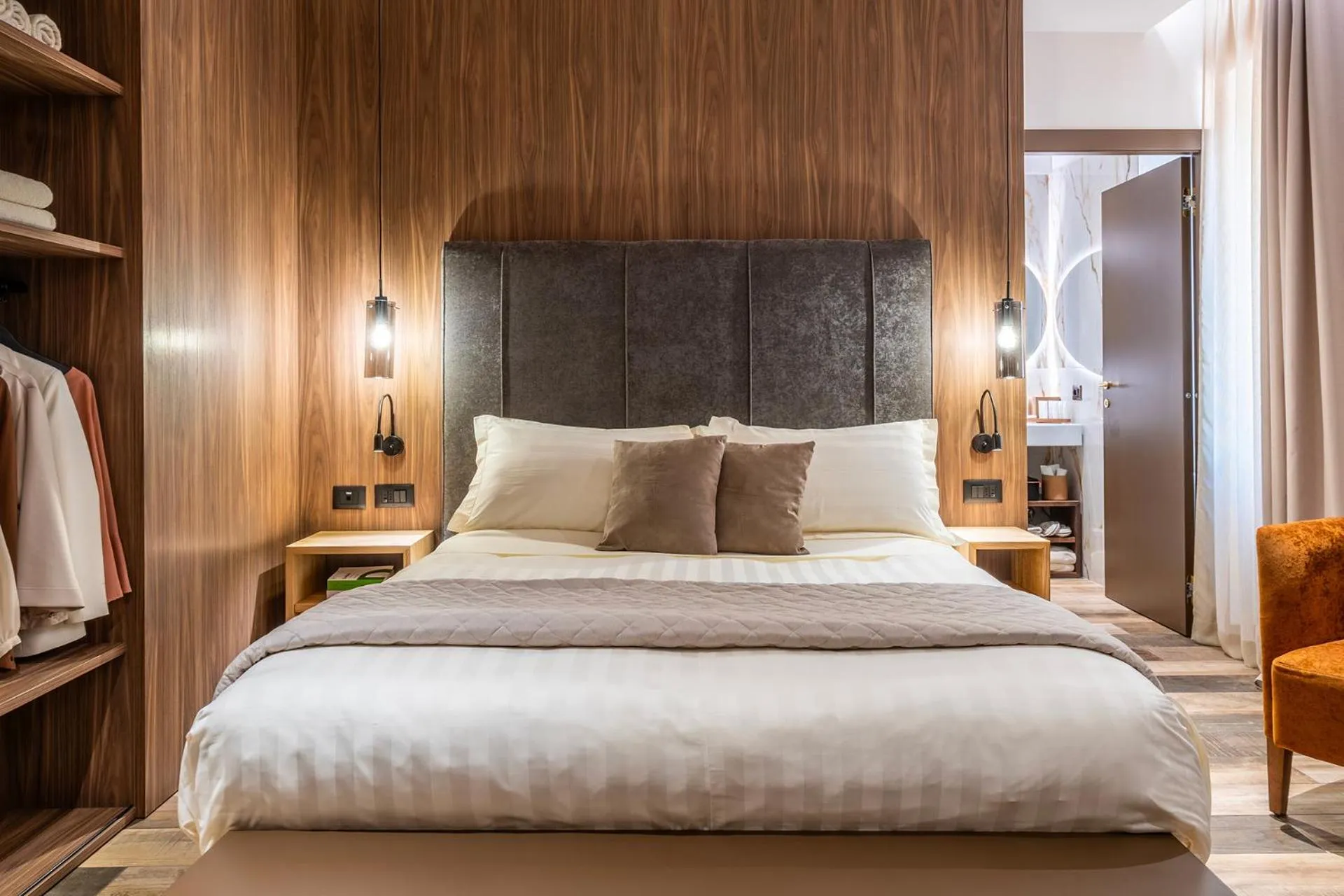 Bedroom, Bed in Hotel Iris