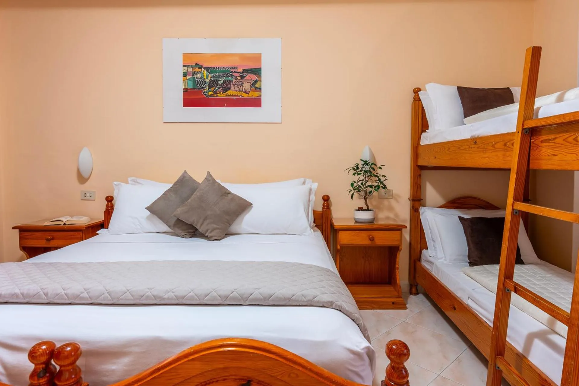 Bedroom, Bed in Hotel Iris