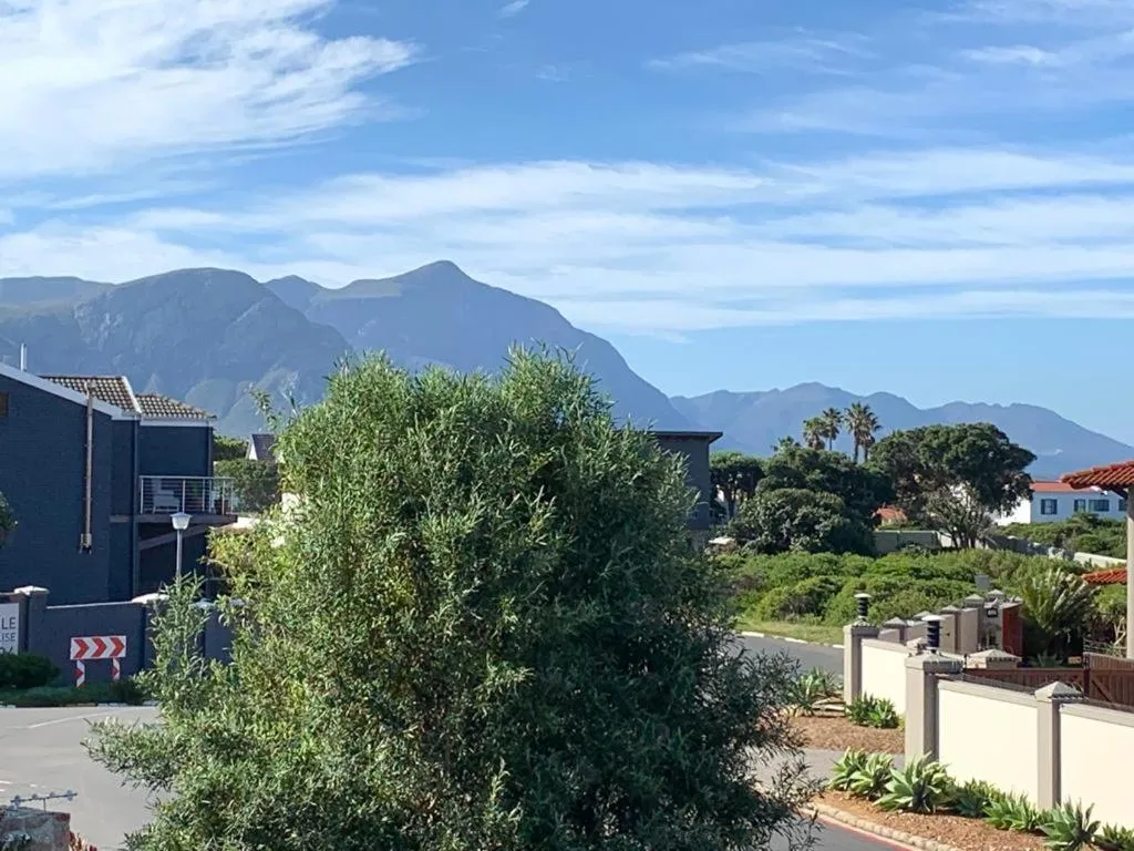 Mountain view in Anchor's Rest