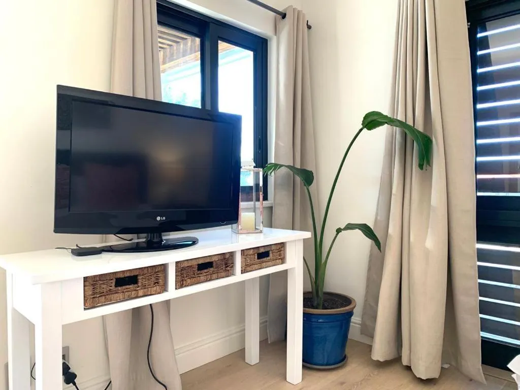 TV and multimedia in Anchor's Rest