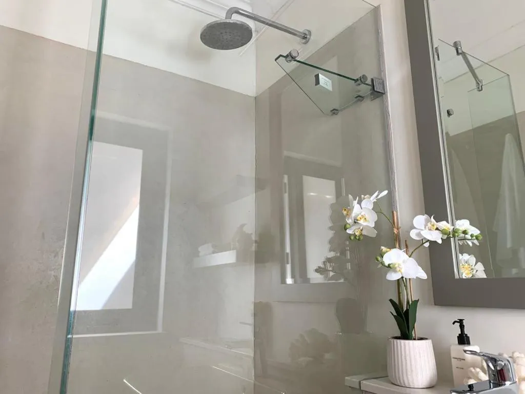 Bathroom in Anchor's Rest