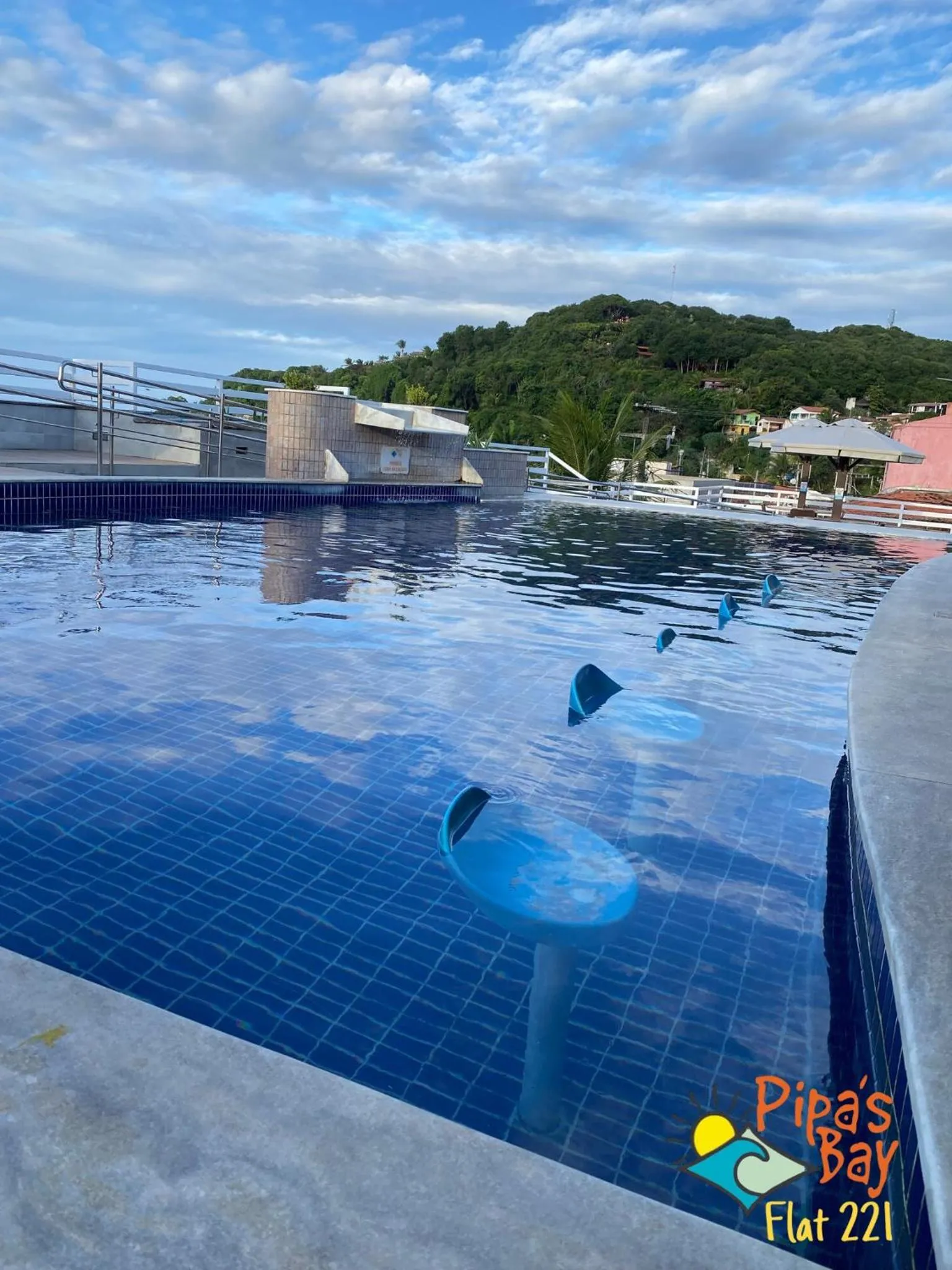 Swimming pool in Flat Pipa's Bay 221