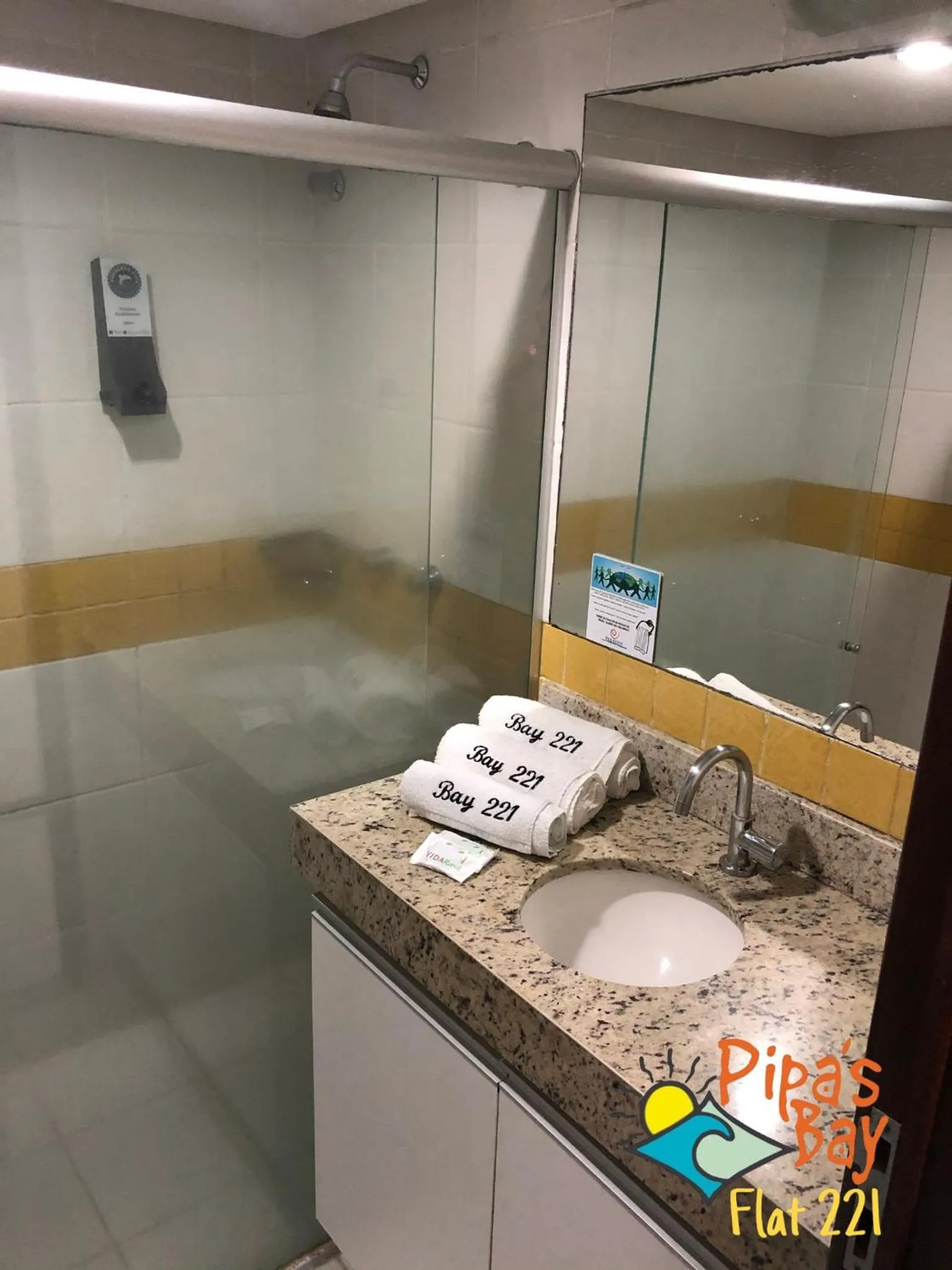 Bathroom in Flat Pipa's Bay 221