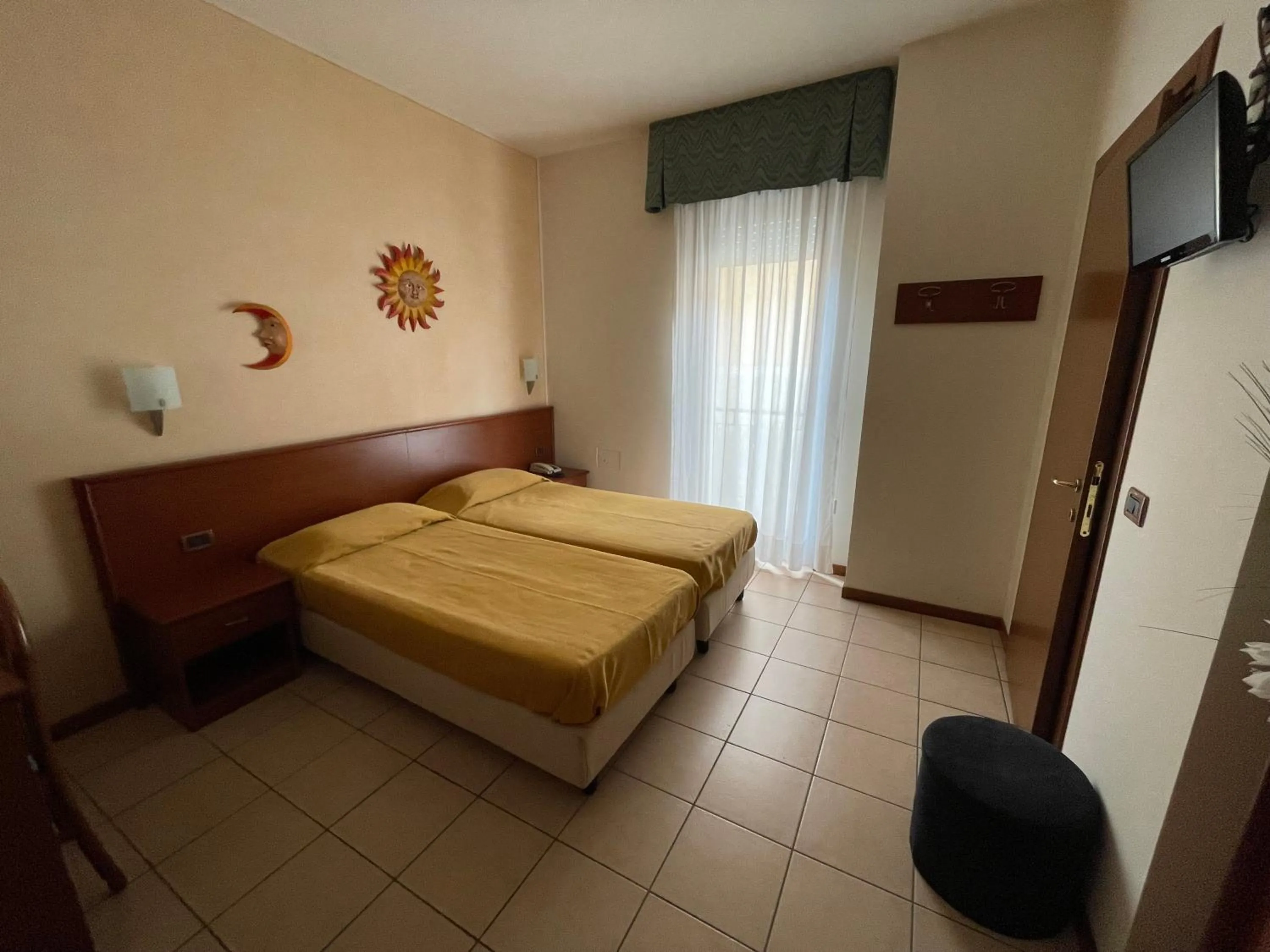 Bed in Hotel Virginia