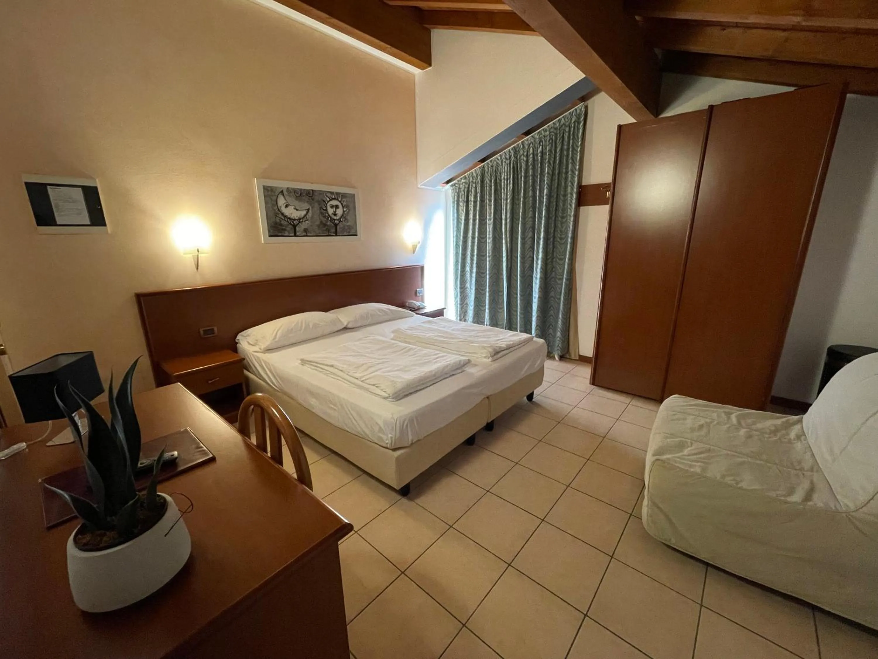 Bed in Hotel Virginia