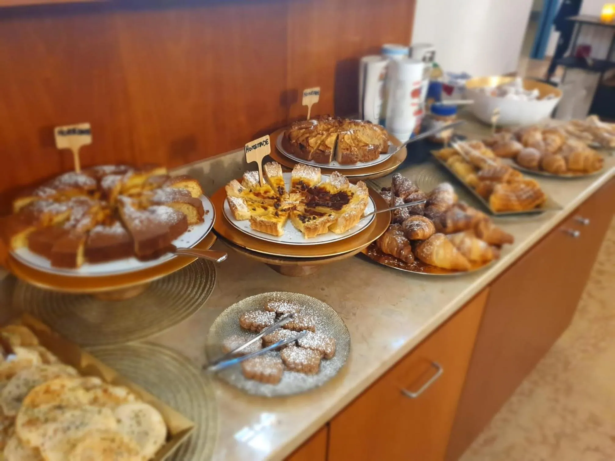 Buffet breakfast in Hotel Virginia