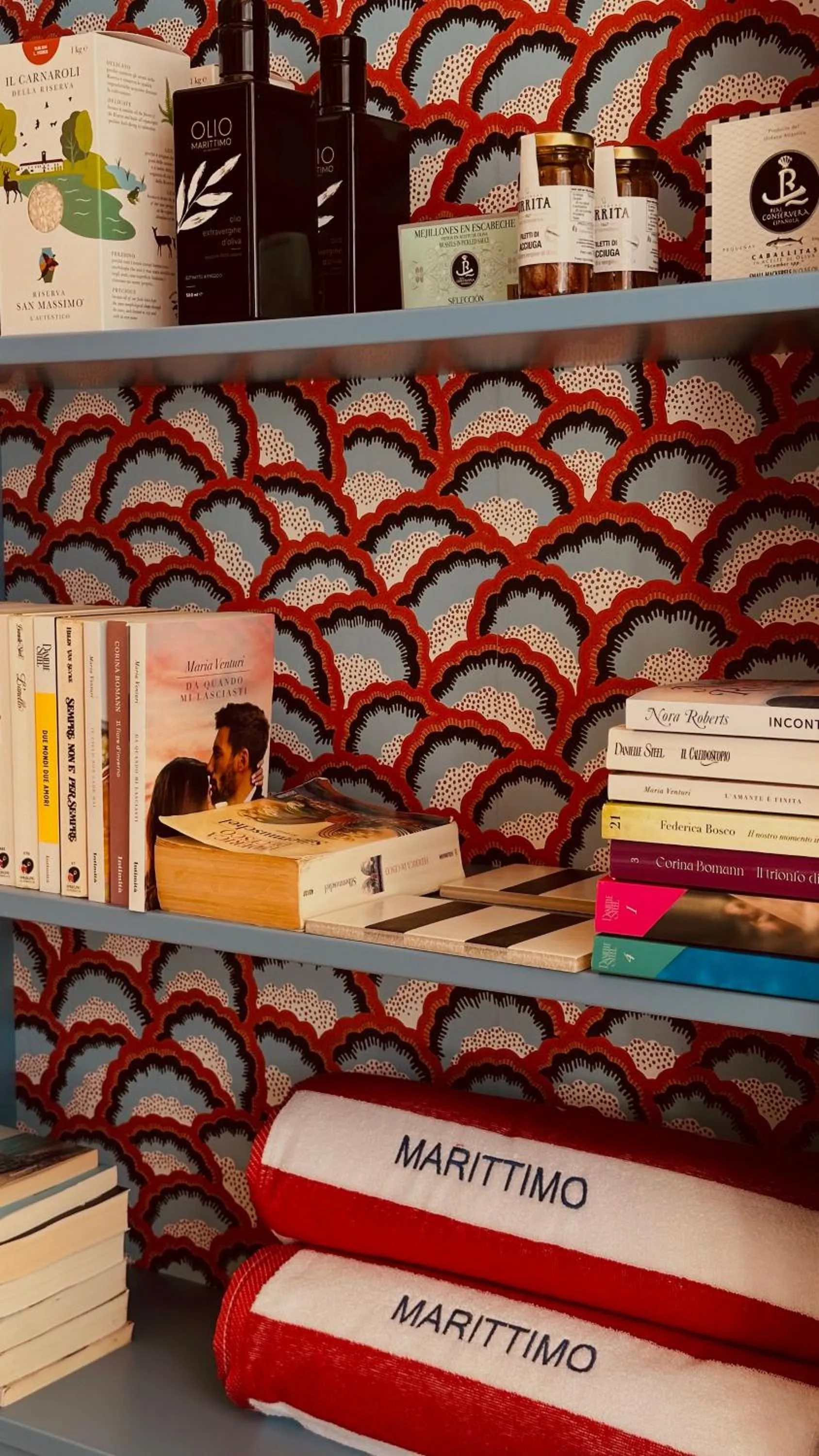 Library in MARITTIMO Riccione - Hotel Clipper FRONTE MARE