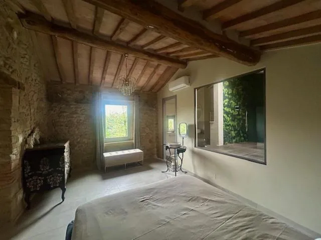 Deluxe King Suite in Morelliana4Rooms