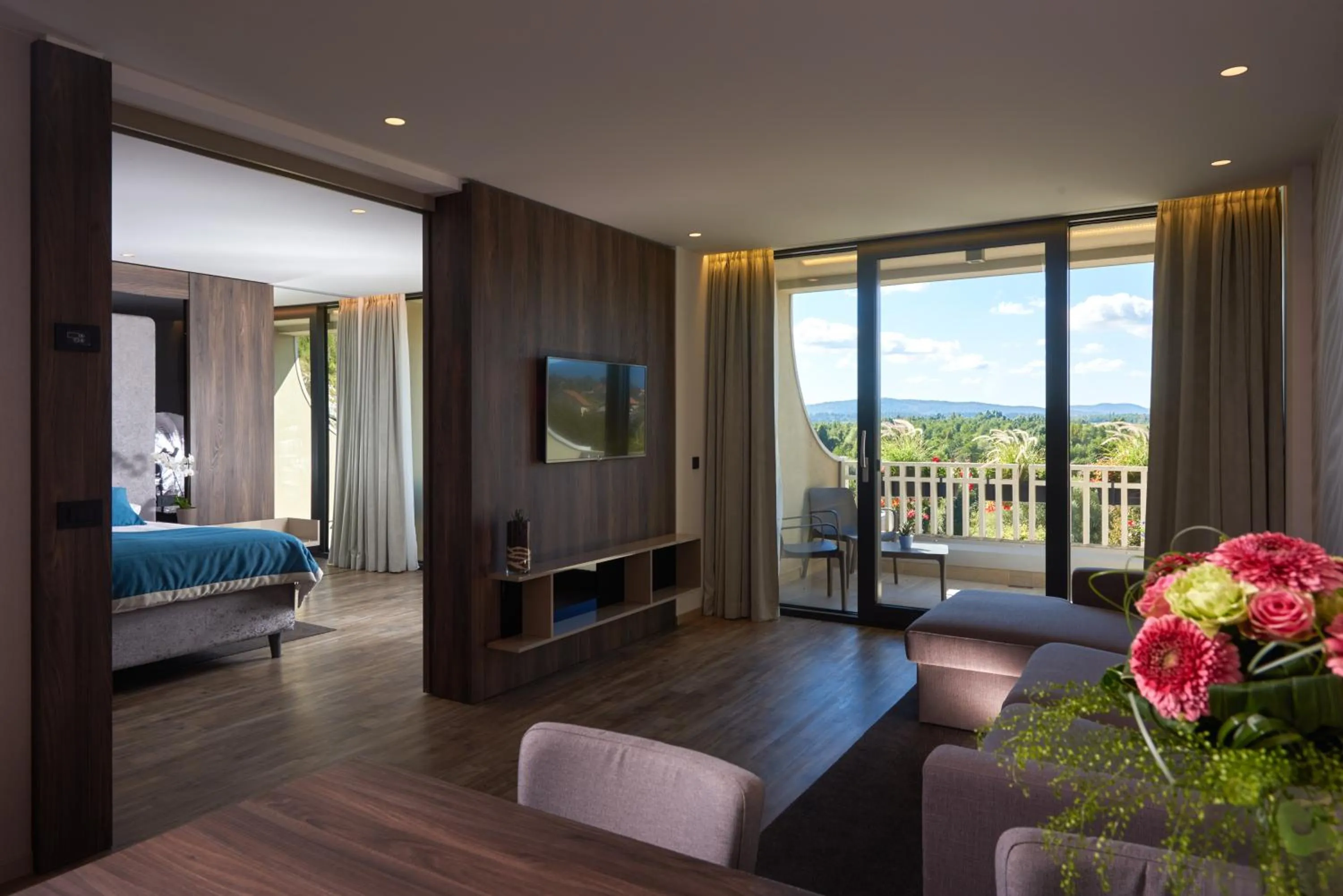 TV and multimedia, Bed in Postojna Cave Hotel Jama