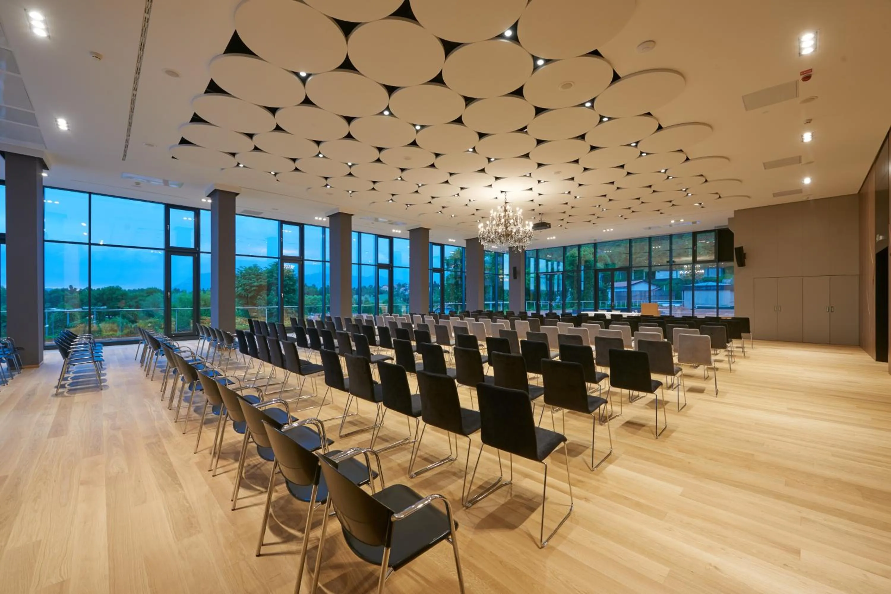 Business facilities in Postojna Cave Hotel Jama