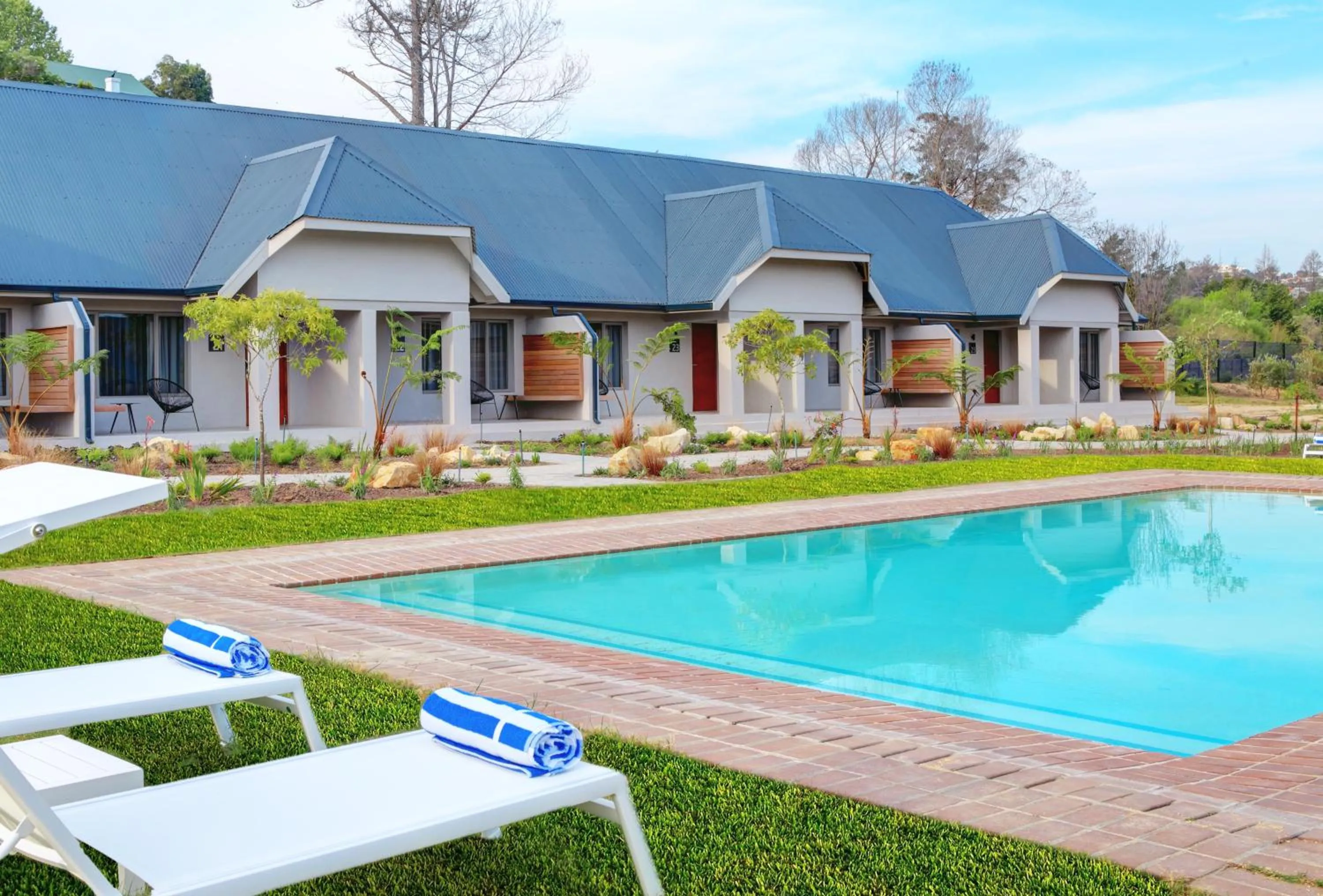 Property building in Knysna Hollow Country Estate