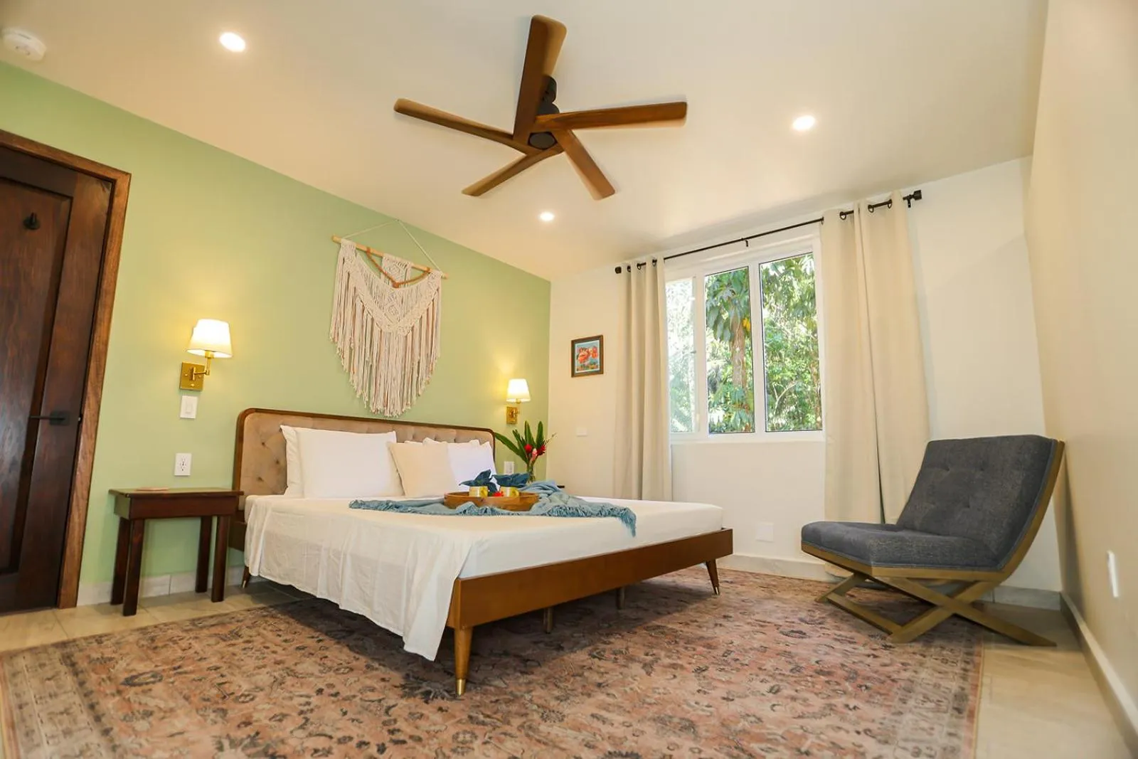 Photo of the whole room, Bed in Sattva Land