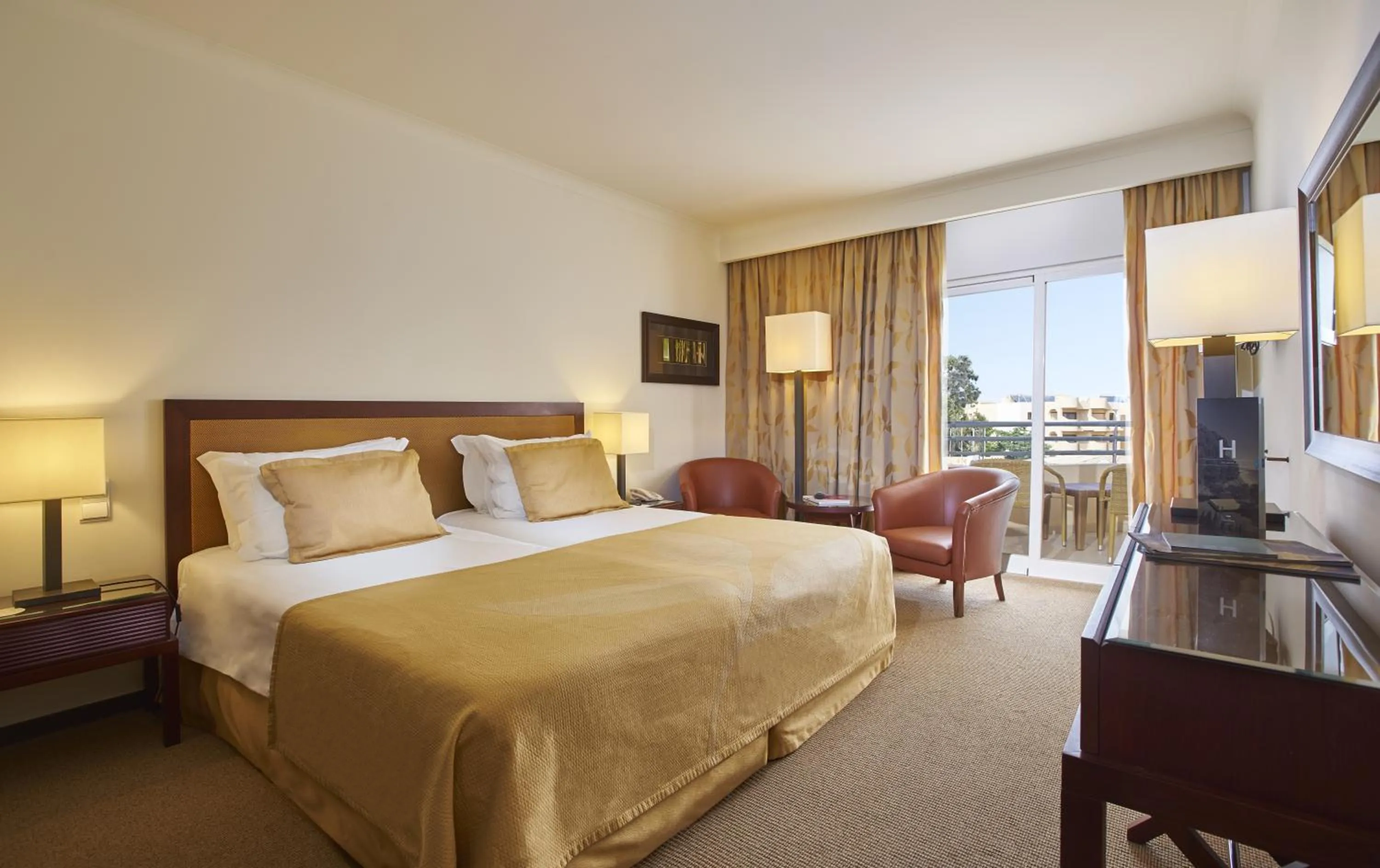 Bedroom, Bed in PortoBay Falesia