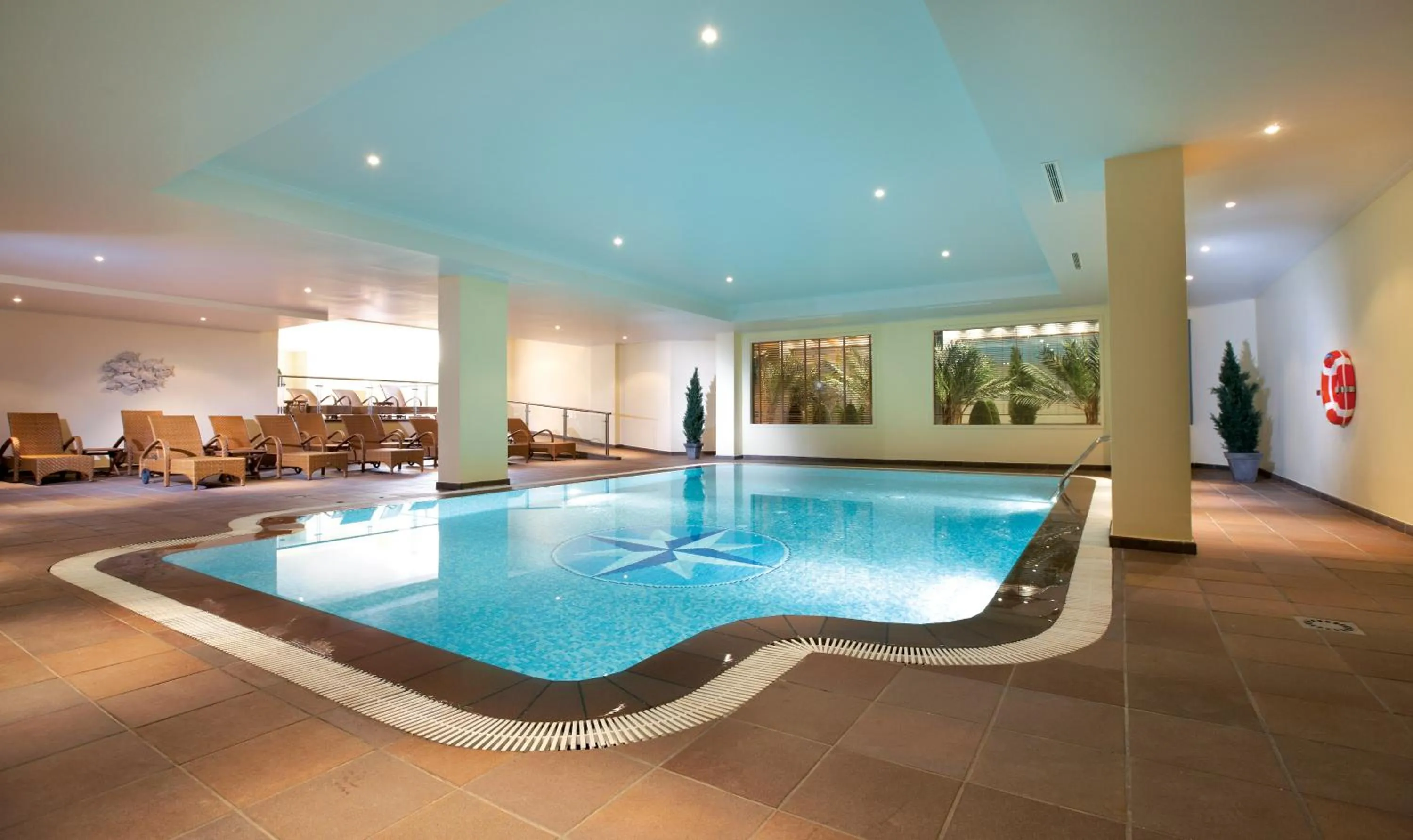 Swimming pool in PortoBay Falesia