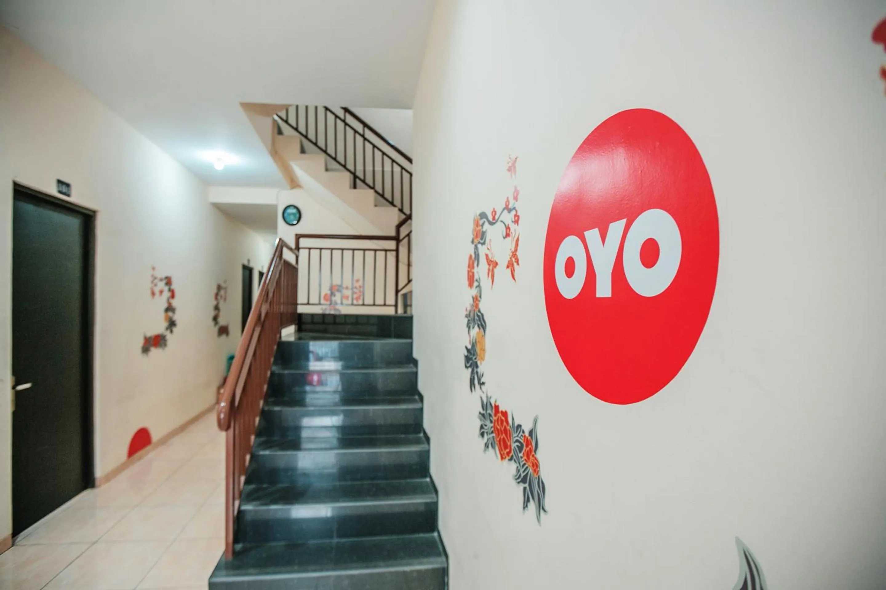 Area and facilities in OYO 122 Oekude Kost