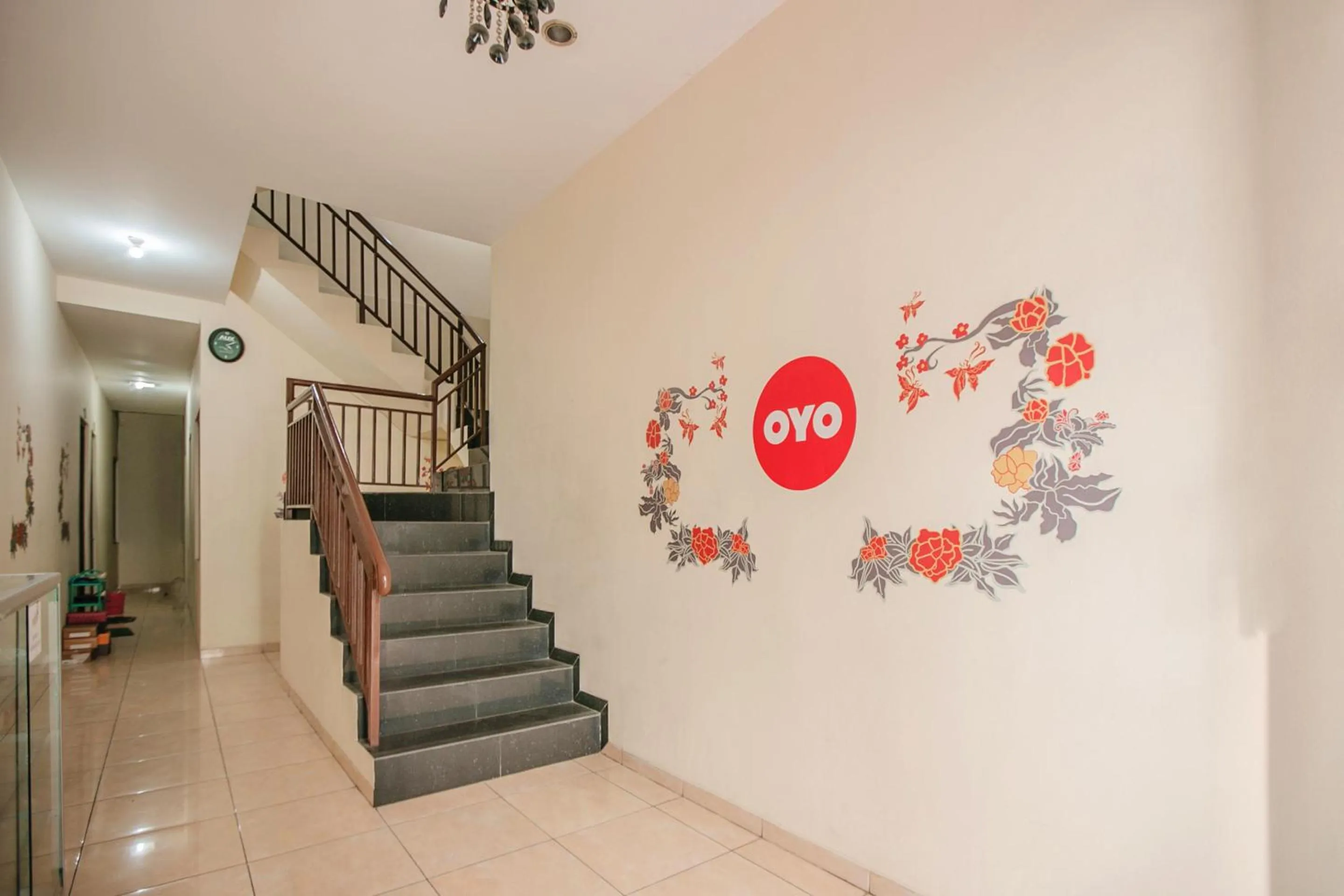 Area and facilities in OYO 122 Oekude Kost