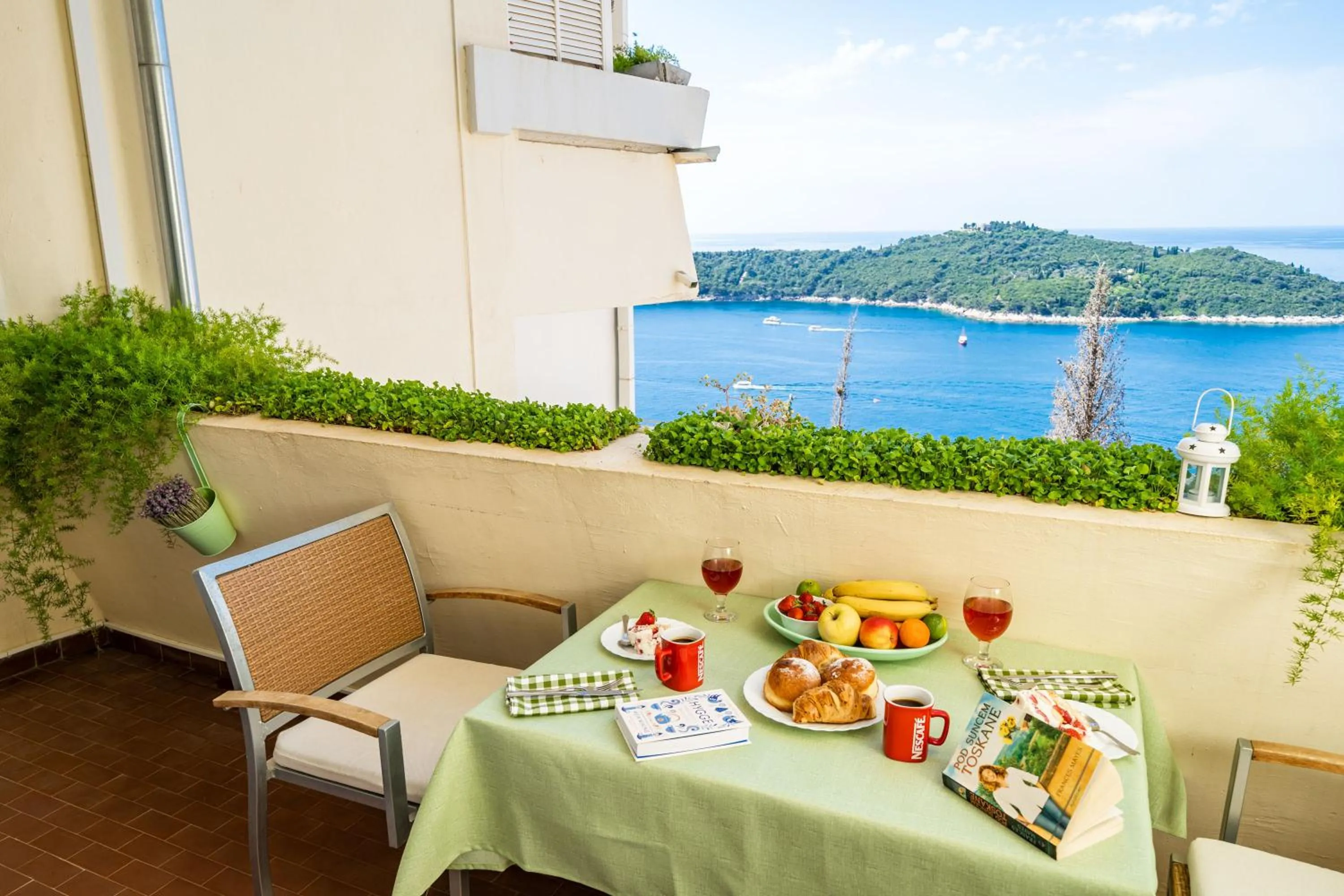 Balcony/Terrace in Apartment Bakus