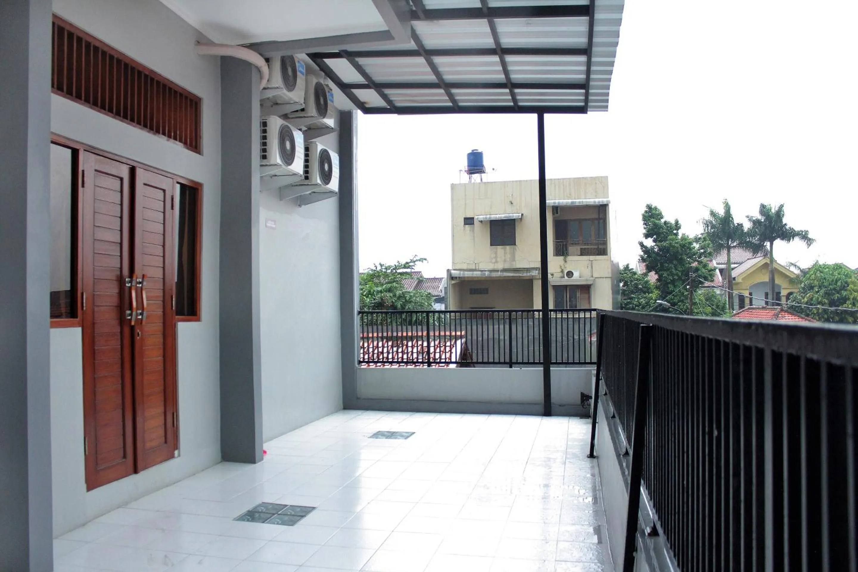 Balcony/Terrace in Hotel O Rumah Ayub Syariah