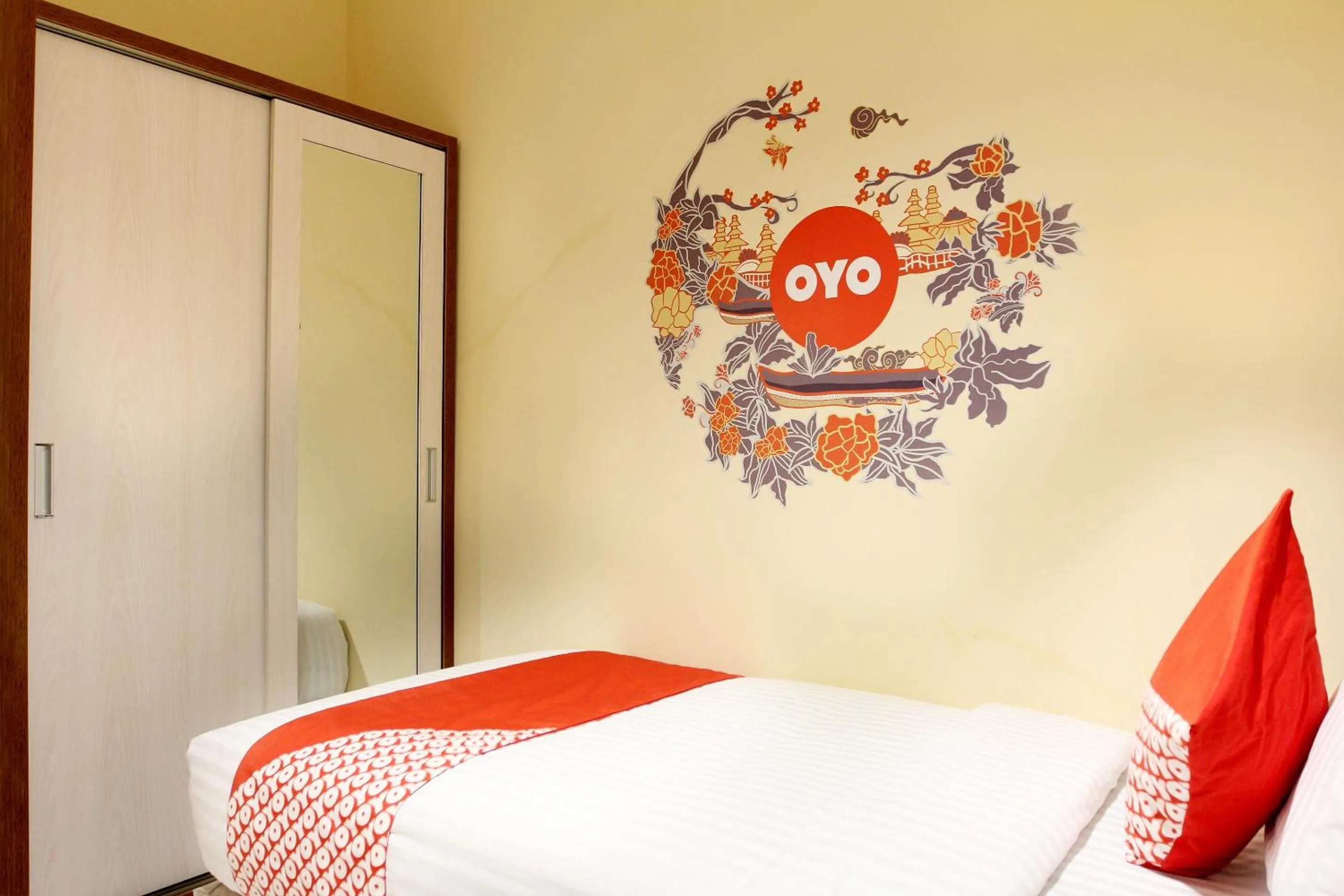 Bedroom, Bed in Hotel O Rumah Ayub Syariah