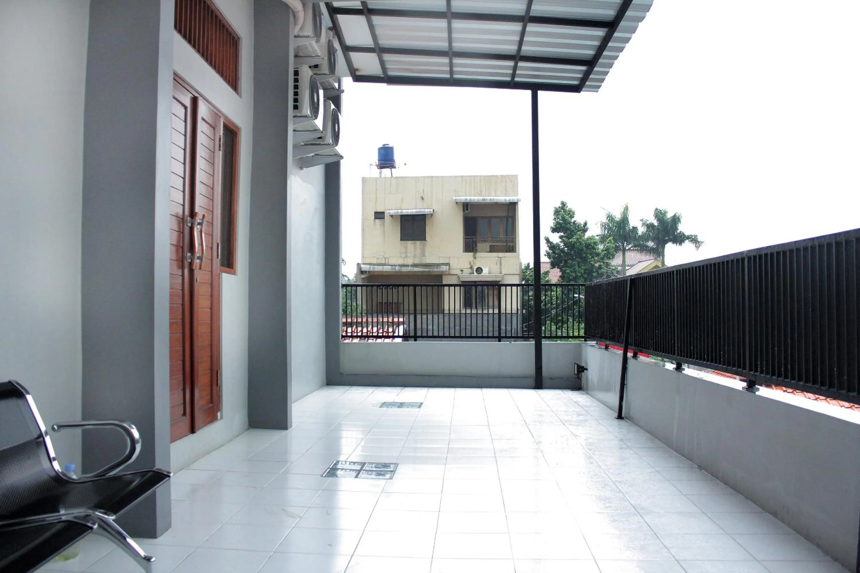 Balcony/Terrace in Hotel O Rumah Ayub Syariah