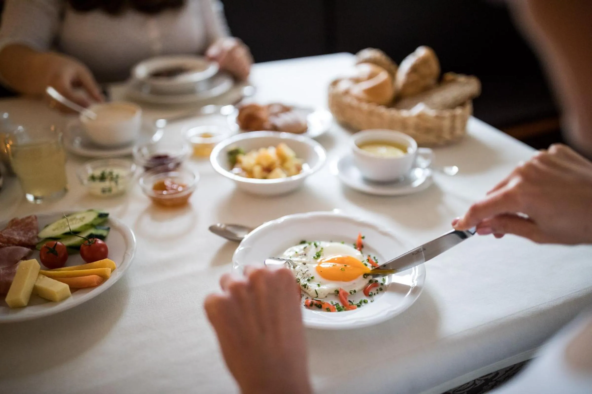 Buffet breakfast in Hotel Masatsch