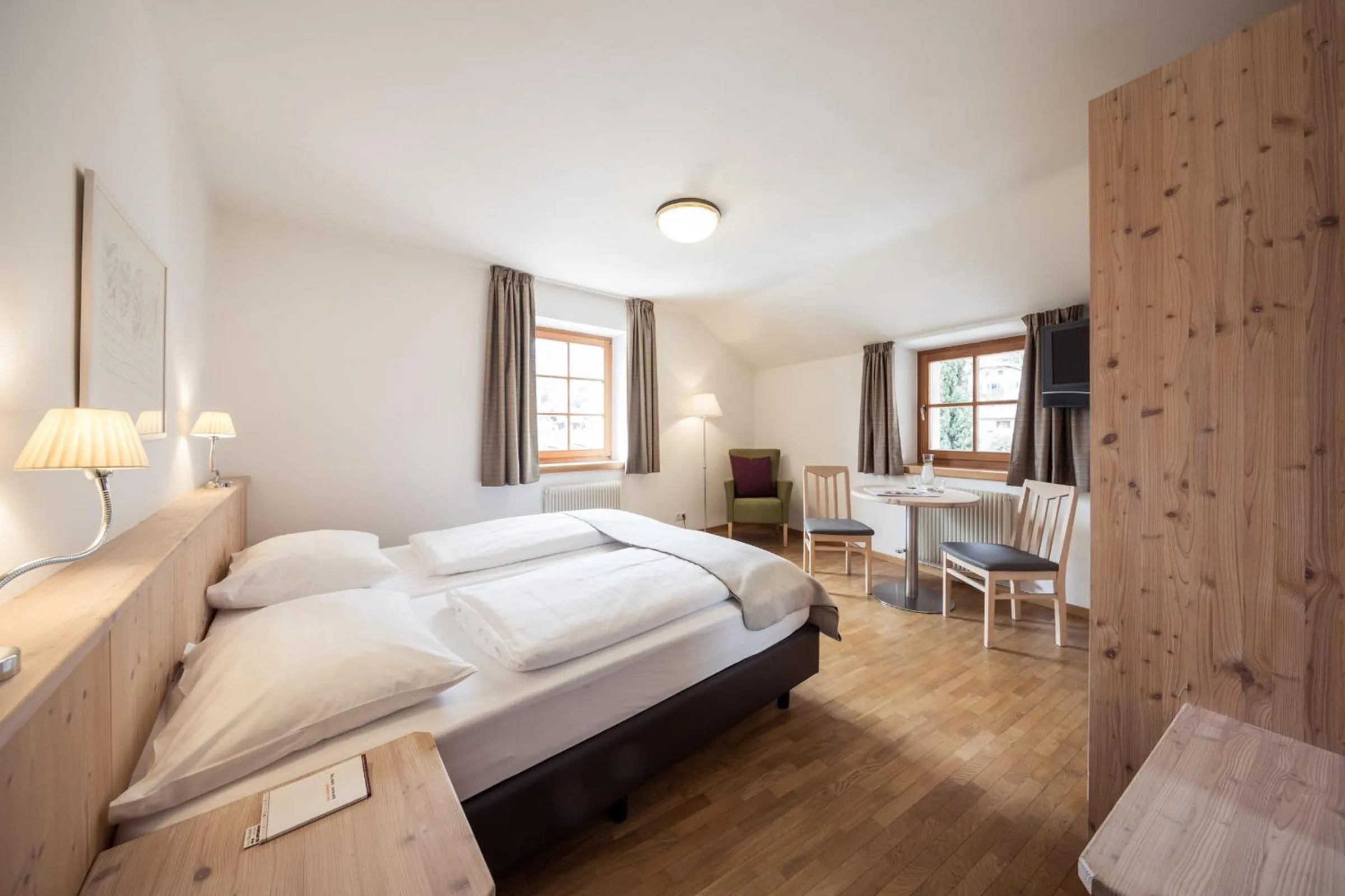 Bed in Hotel Masatsch